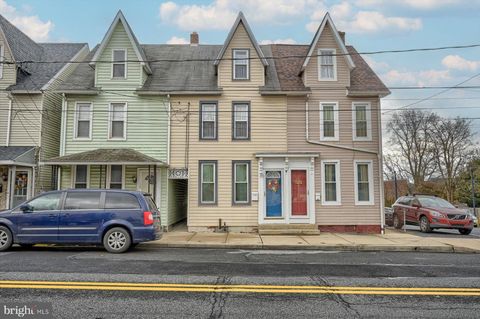 Photo of 118 LANCASTER AVE, COLUMBIA, PA 17512 (MLS # PALA2027884)