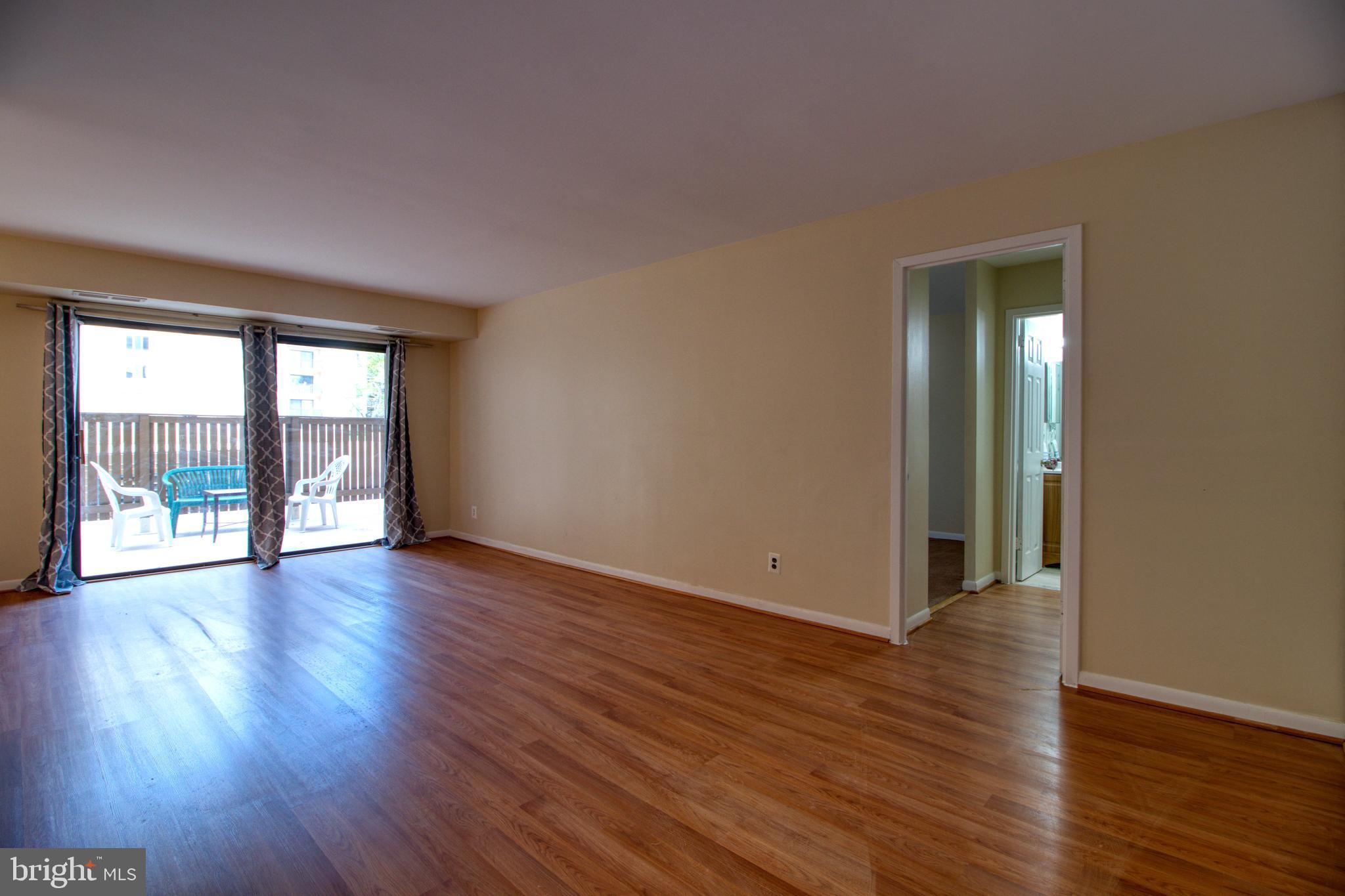 WOODLAKE TOWERS - Residential