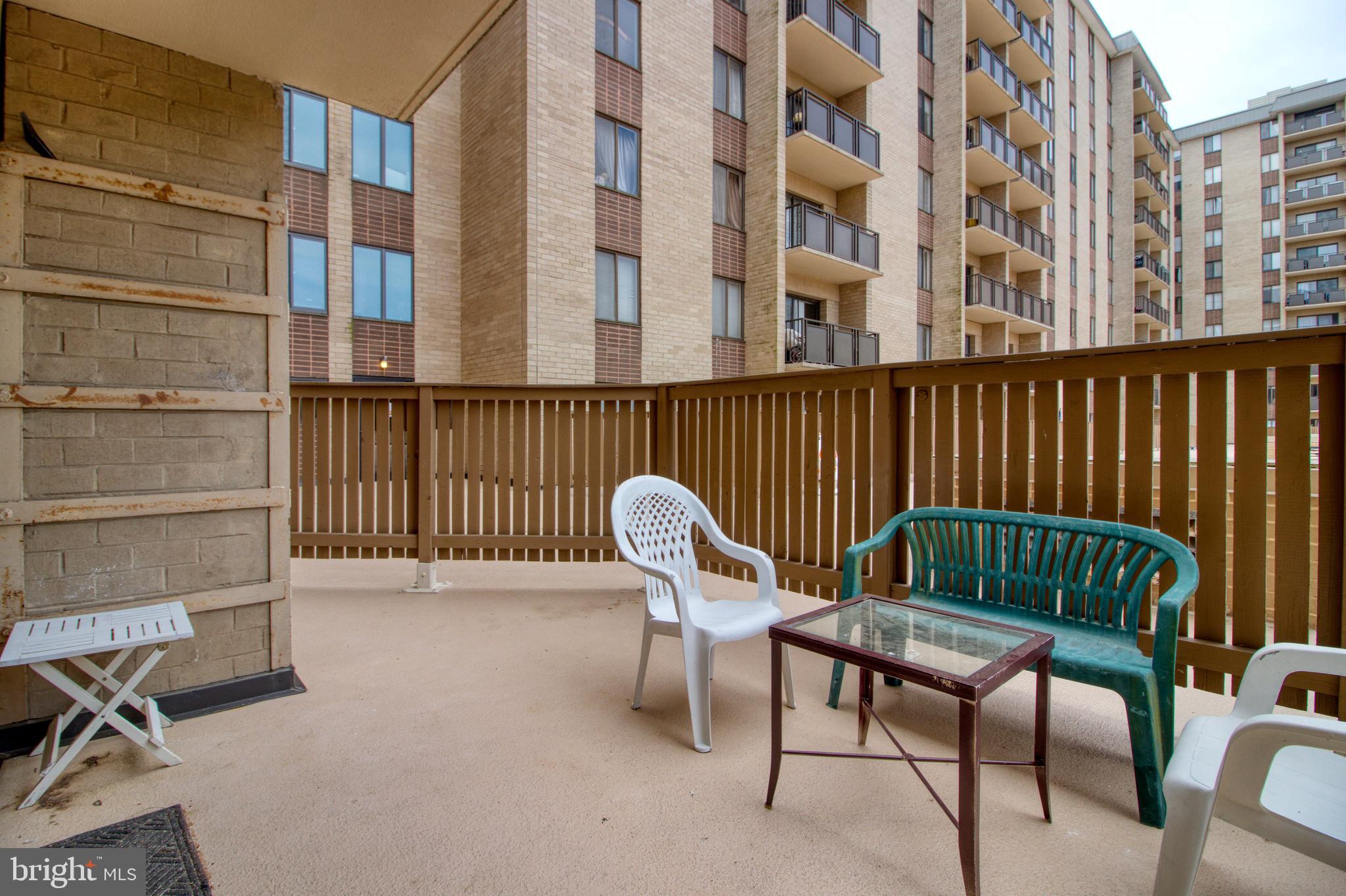 WOODLAKE TOWERS - Residential