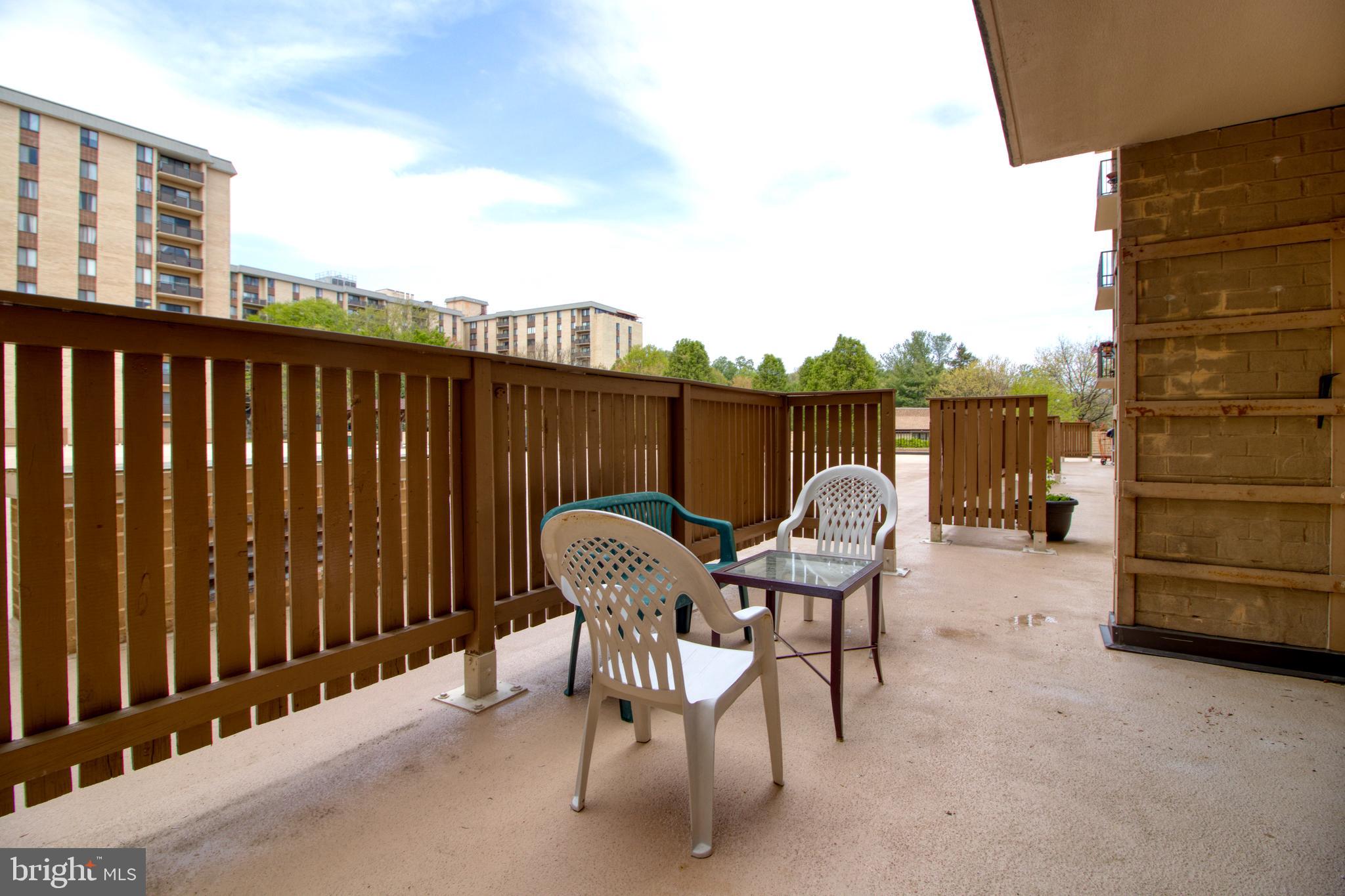 WOODLAKE TOWERS - Residential