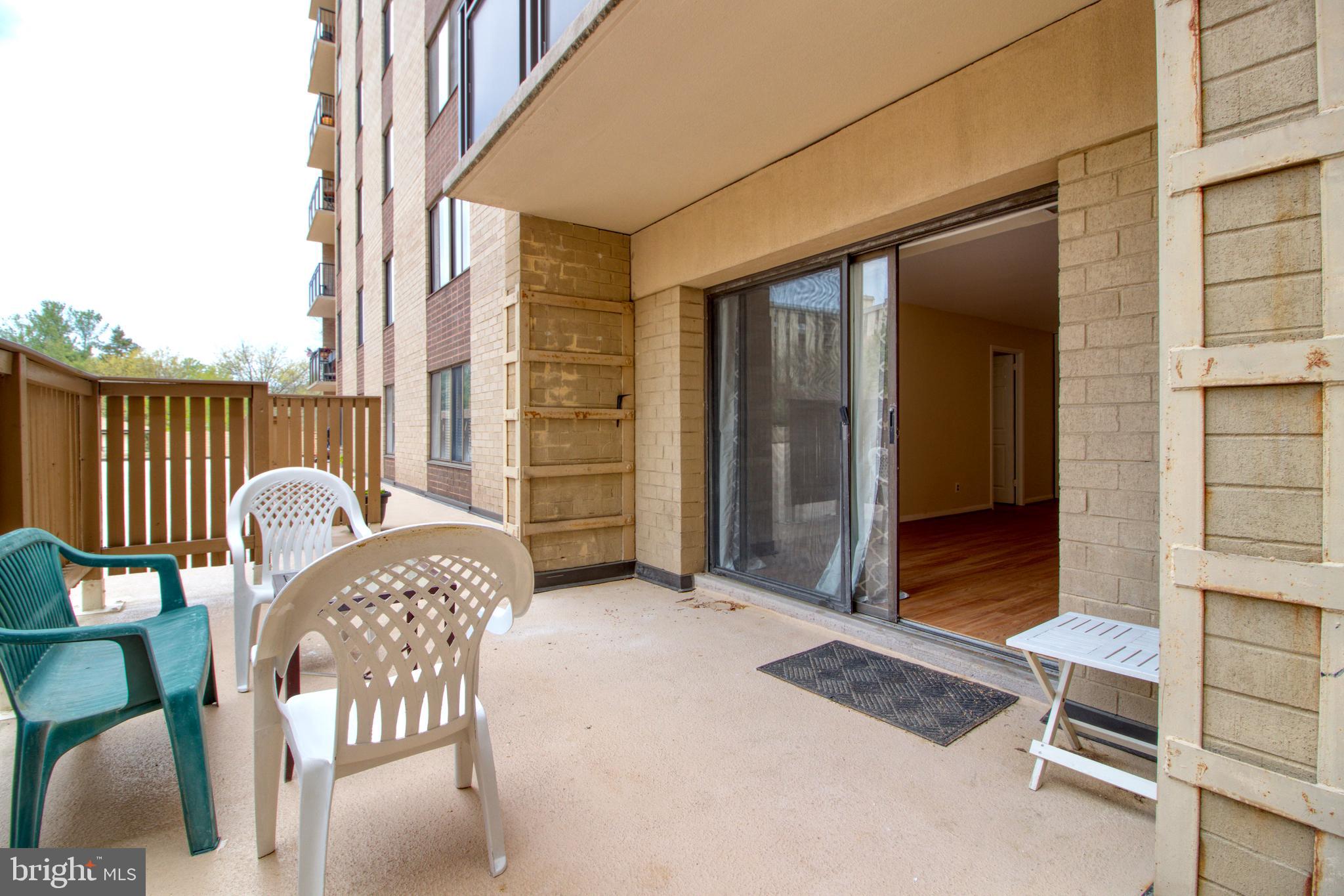 WOODLAKE TOWERS - Residential