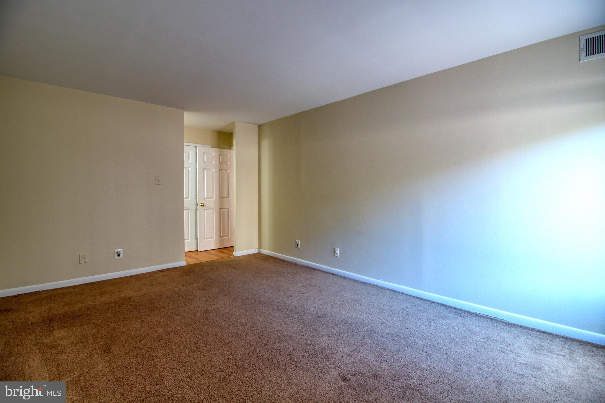 WOODLAKE TOWERS - Residential