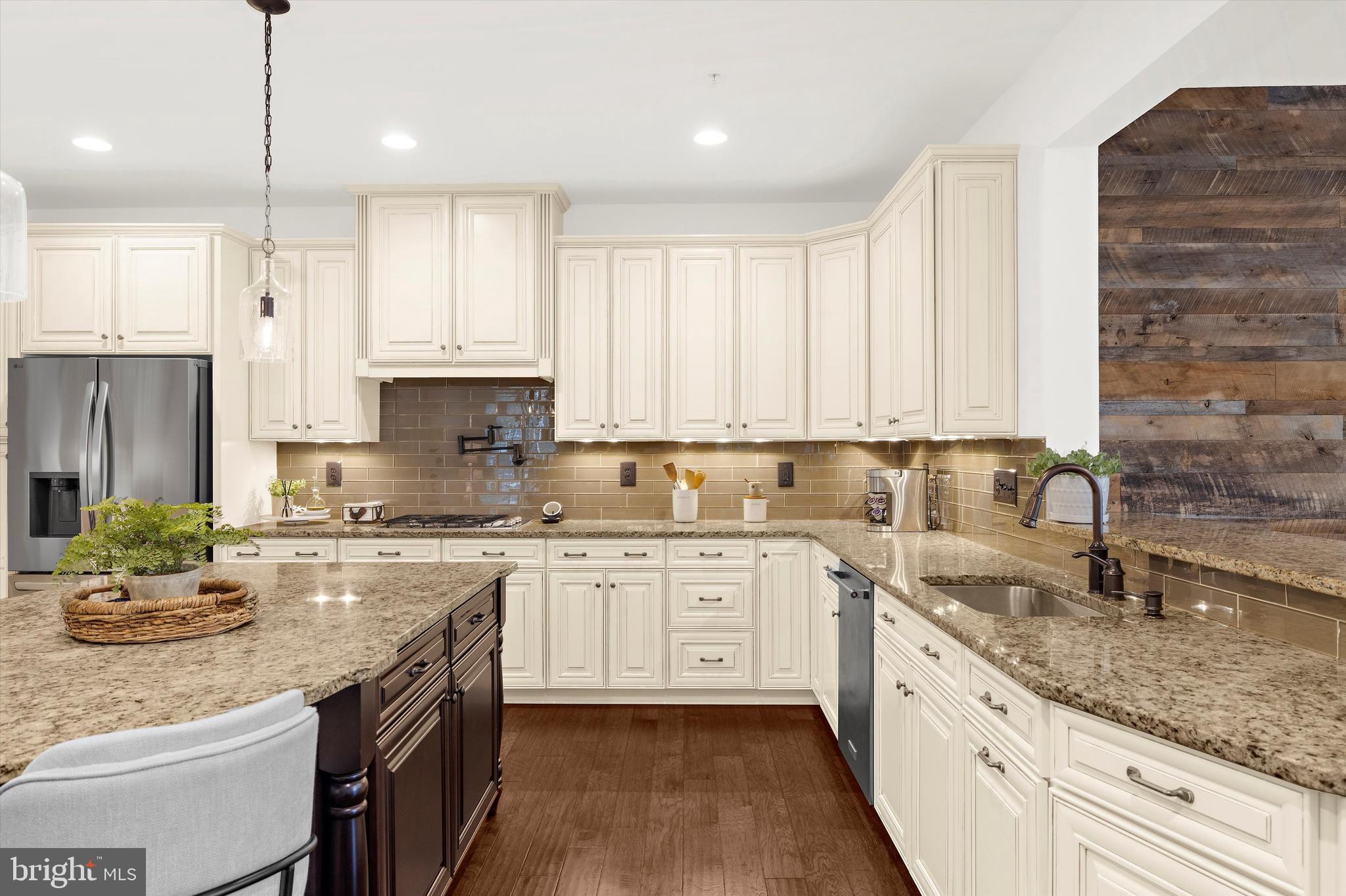 MAPLE LAWN - Residential