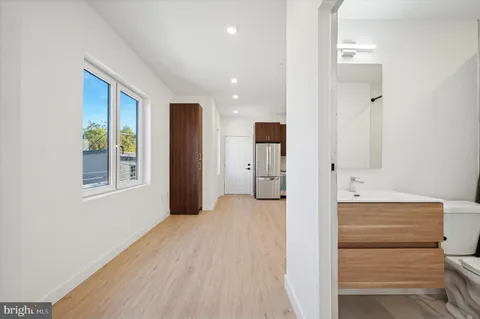 436 Diamond Street Unit 2, Philadelphia, PA MLS: PAPH2474948