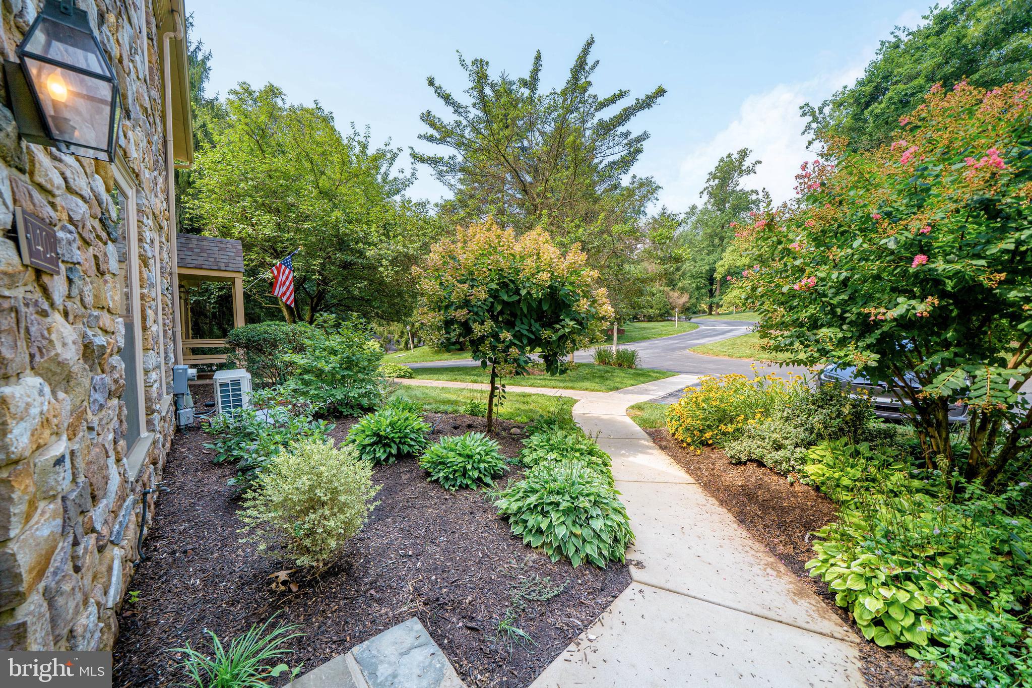 1404 WEATHERSTONE DRIVE