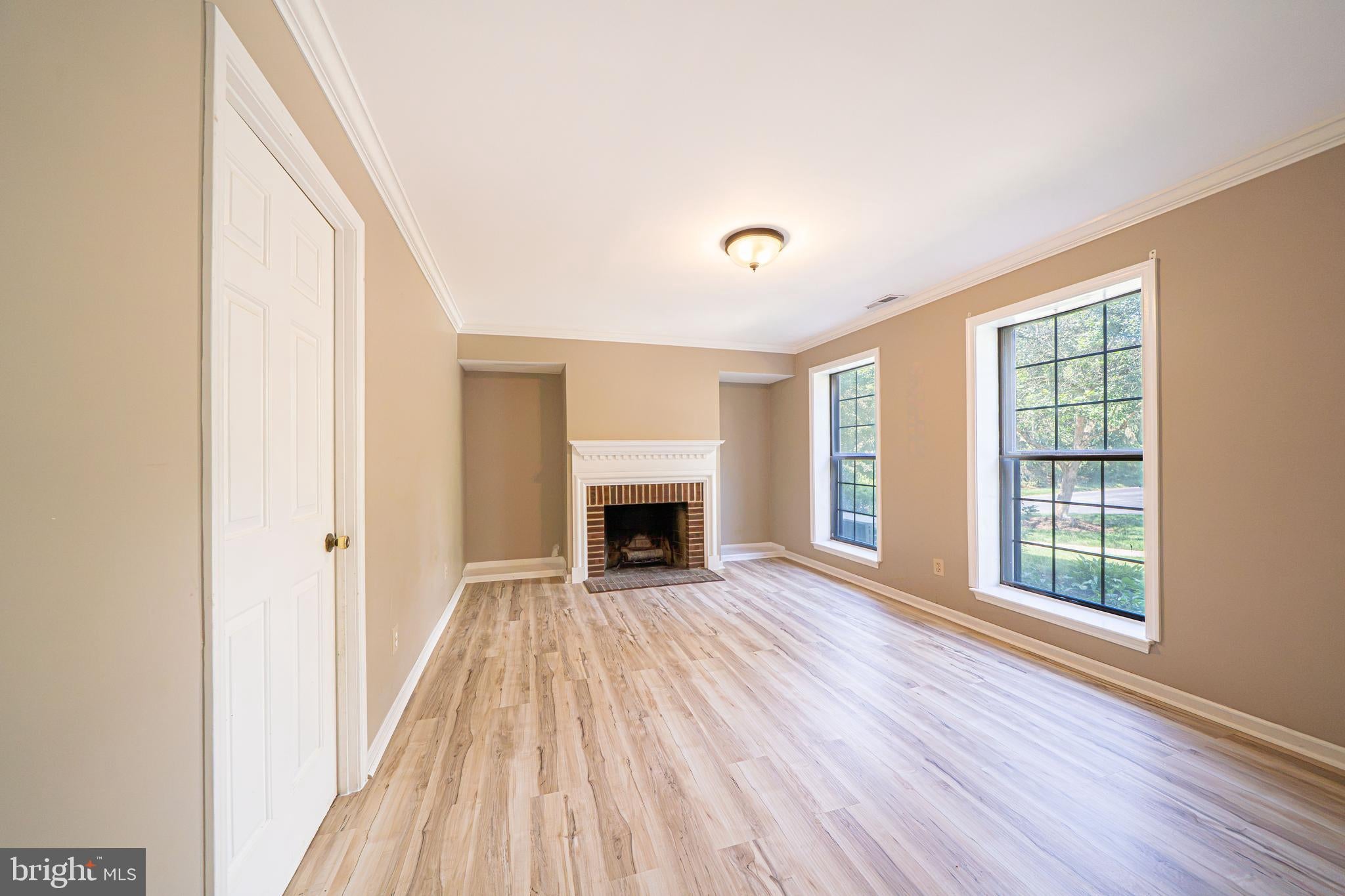 1404 WEATHERSTONE DRIVE