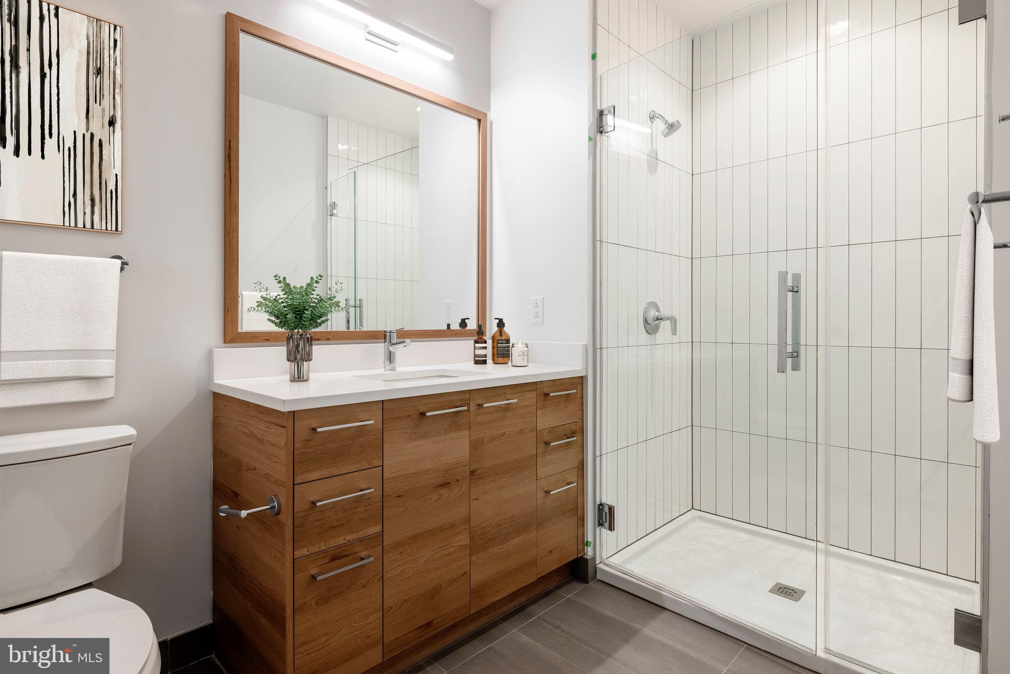 CRYSTAL CITY - Residential Lease