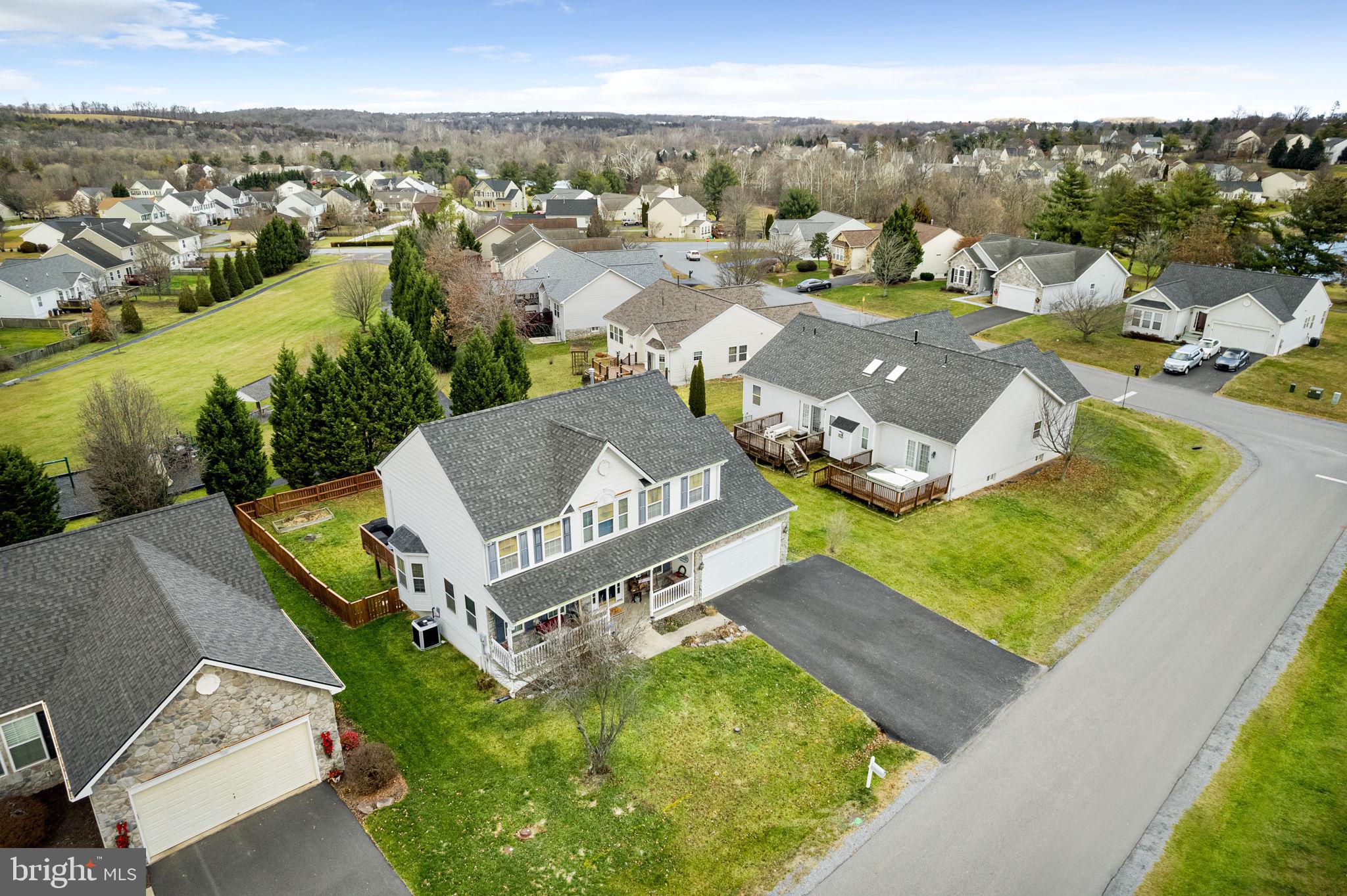 STONEBRIDGE - Residential