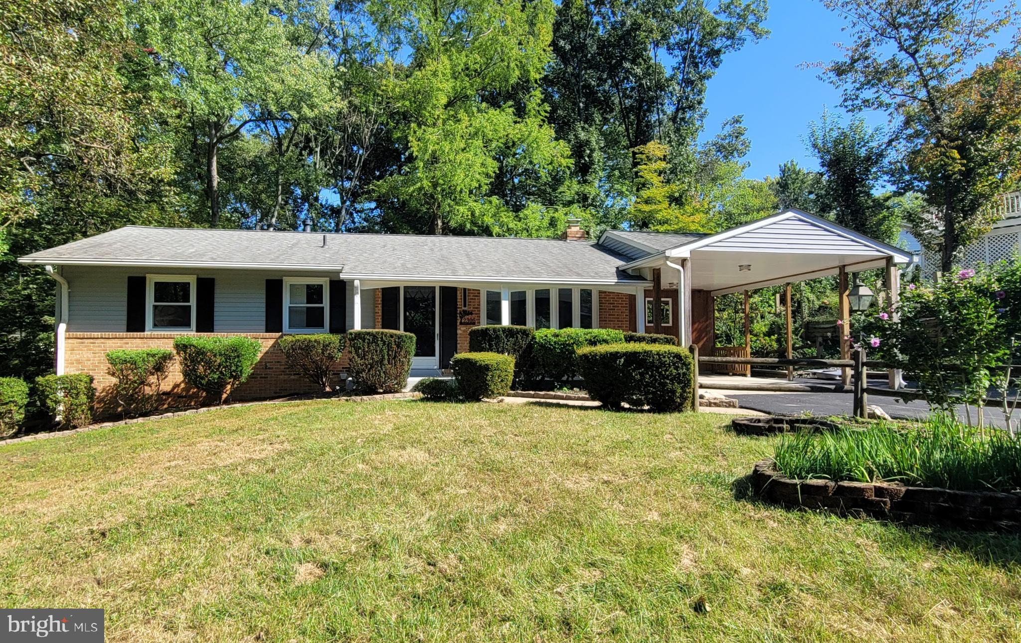 LAKE RIDGE - Residential