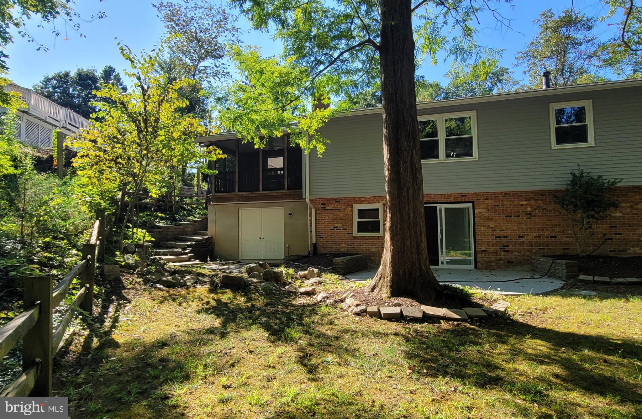 LAKE RIDGE - Residential