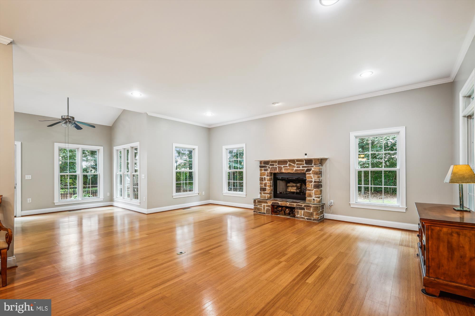 154 MCKENNEY LANE