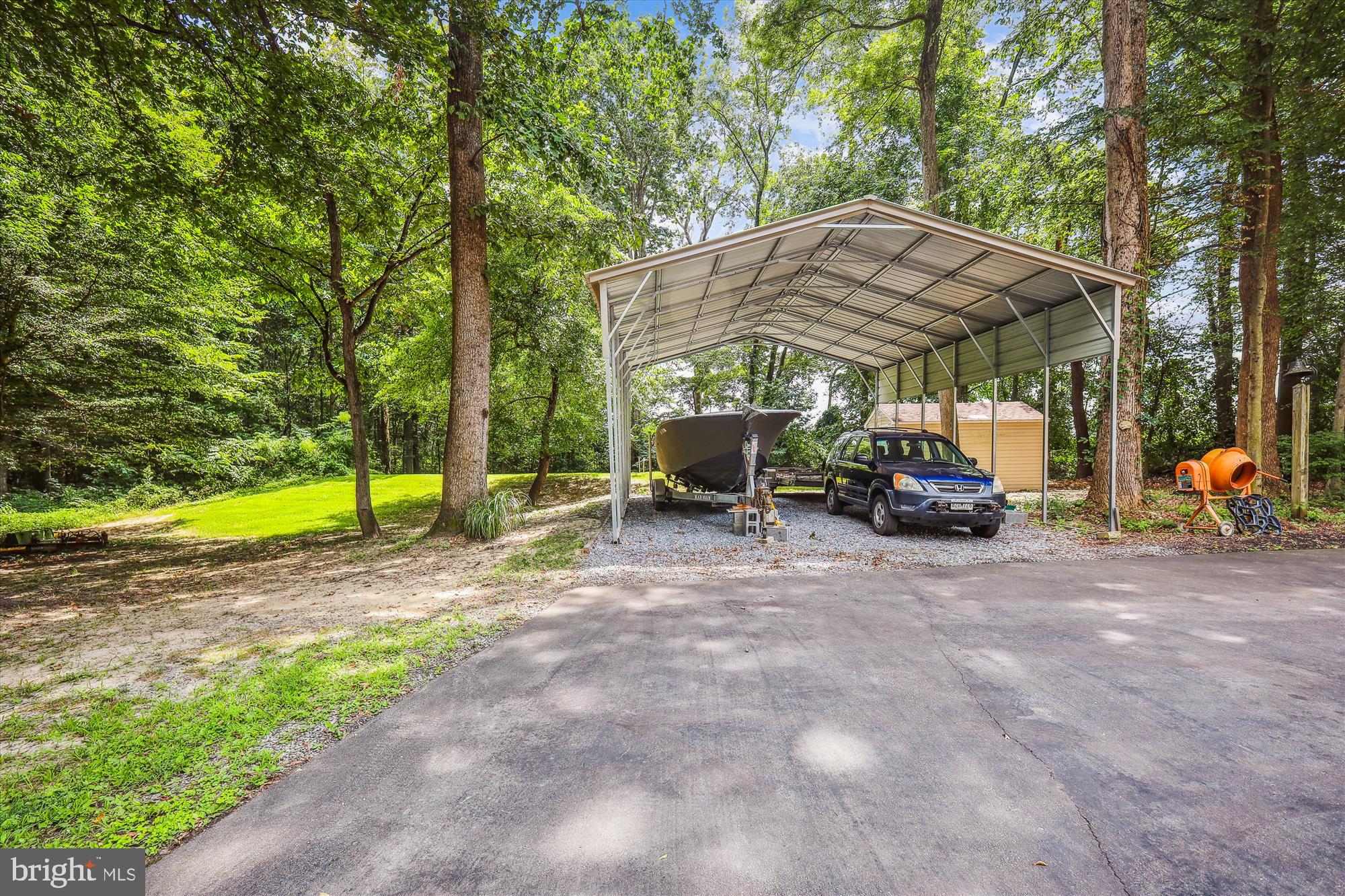 MCKENNEY FOREST - Residential