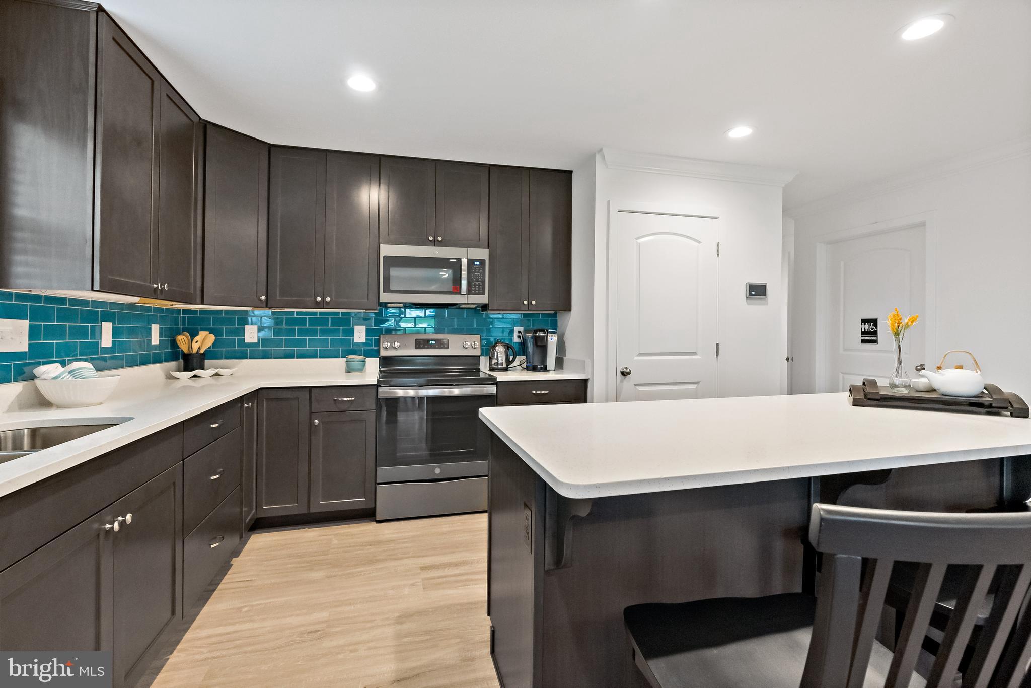 CARDINAL POINTE - Residential