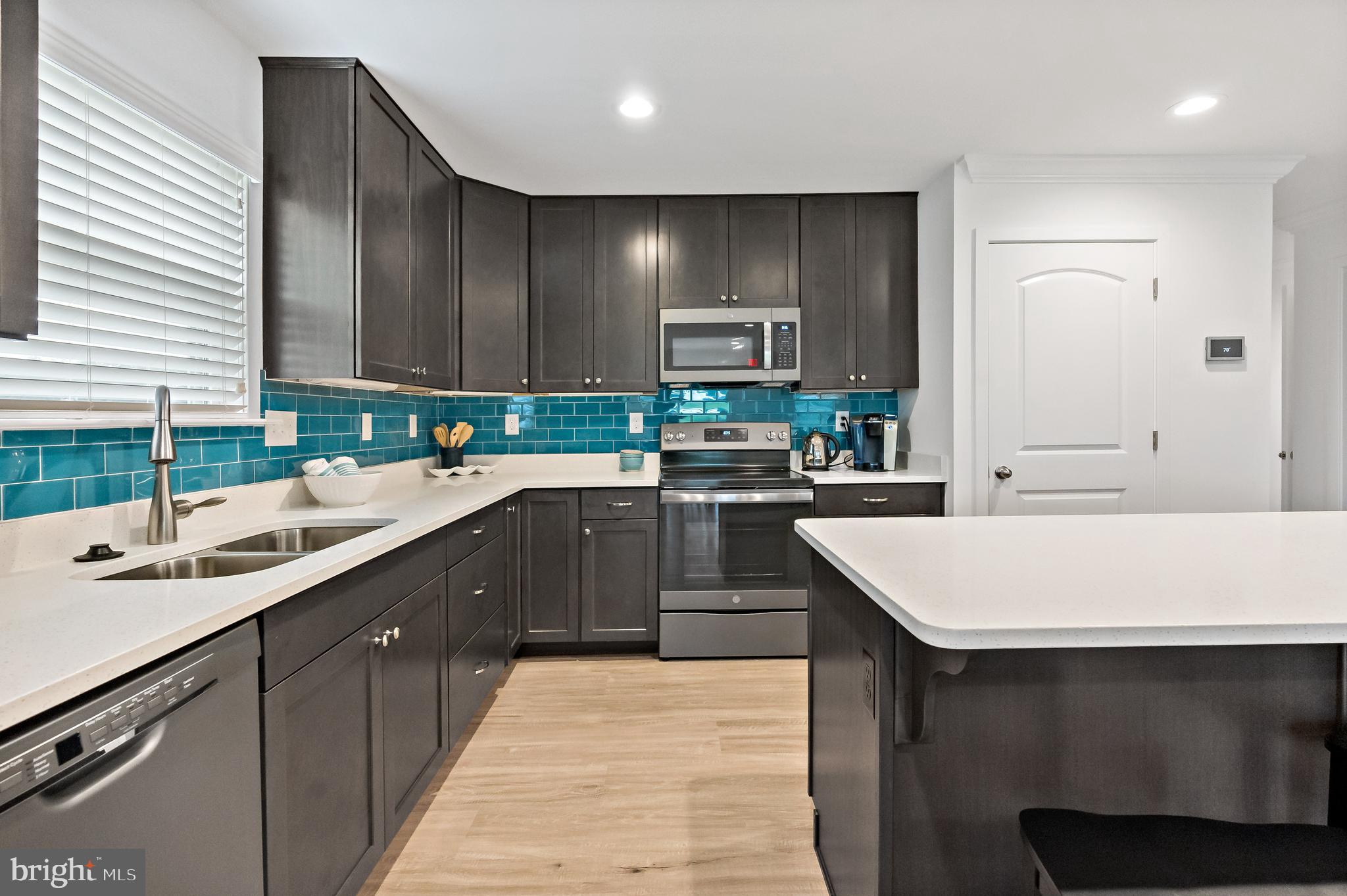 CARDINAL POINTE - Residential