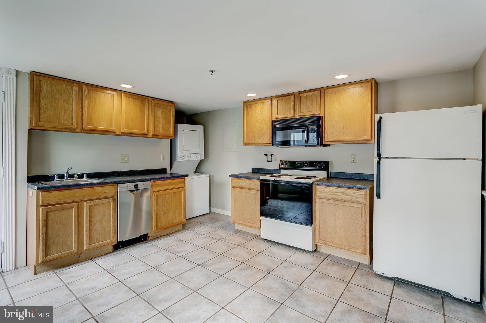 FEDERAL HILL HISTORIC DISTRICT - Residential Lease