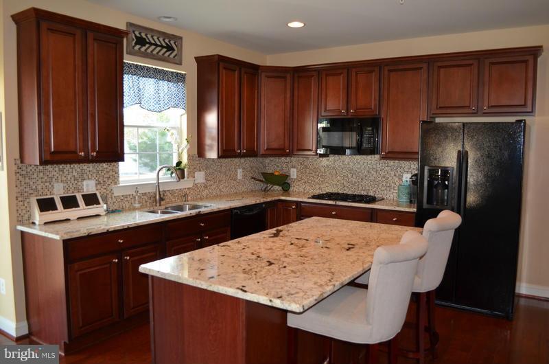 BROAD CREEK - Residential