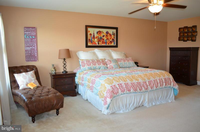 BROAD CREEK - Residential