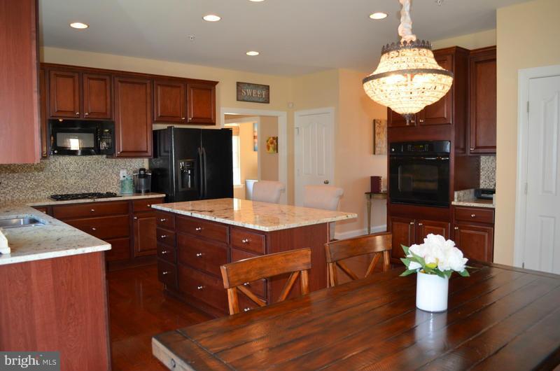 BROAD CREEK - Residential