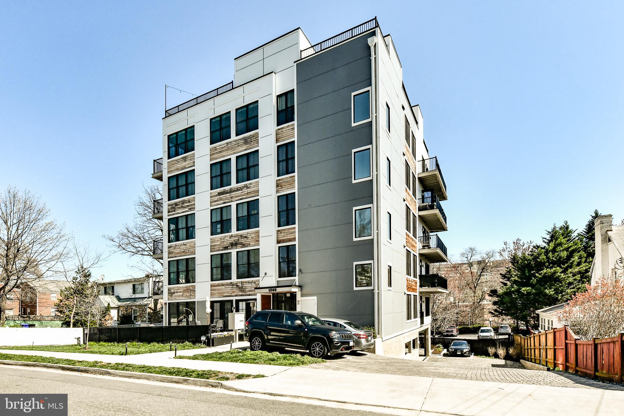 RADNOR - FORT MYER HEIGHTS - Residential Lease