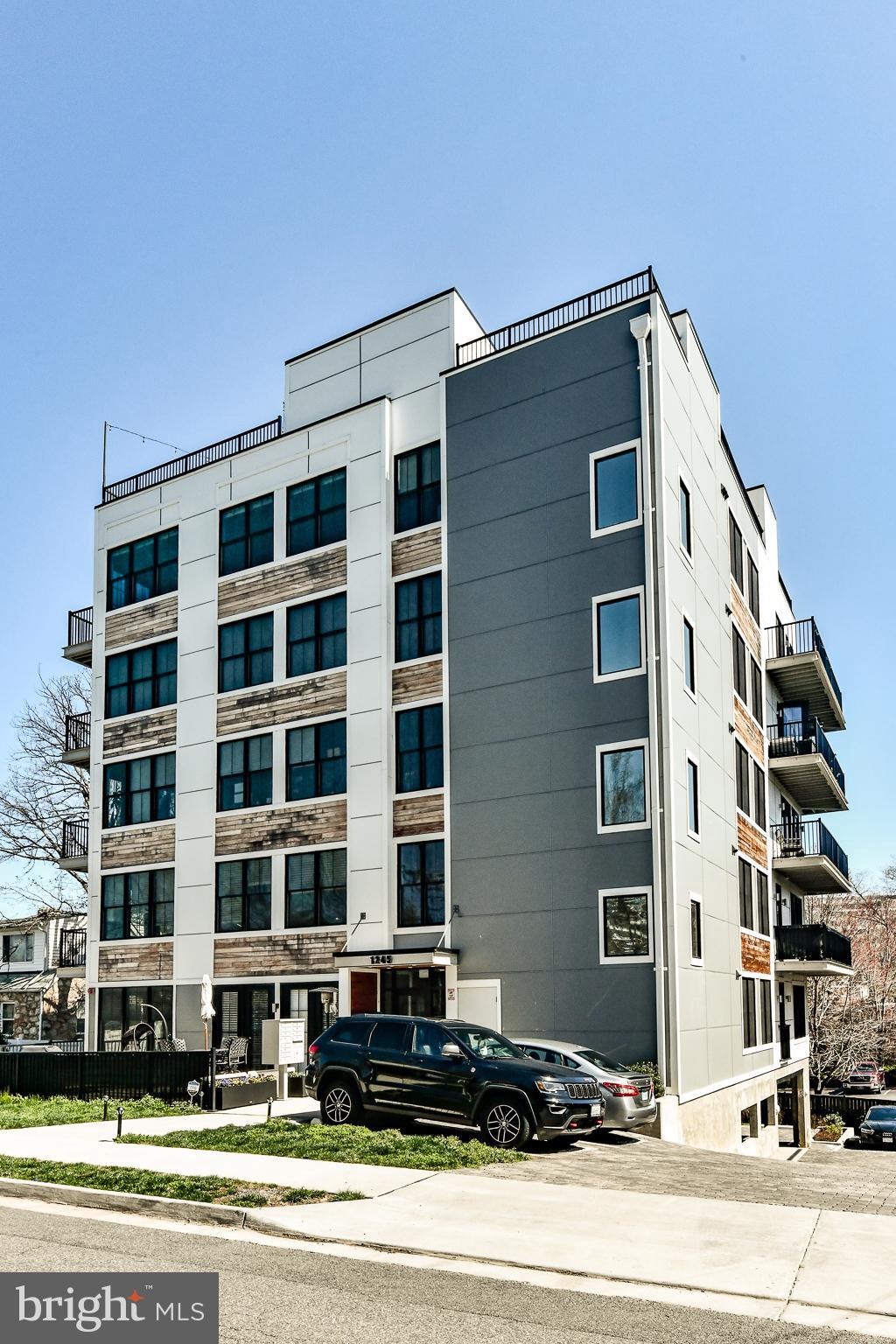 RADNOR - FORT MYER HEIGHTS - Residential Lease