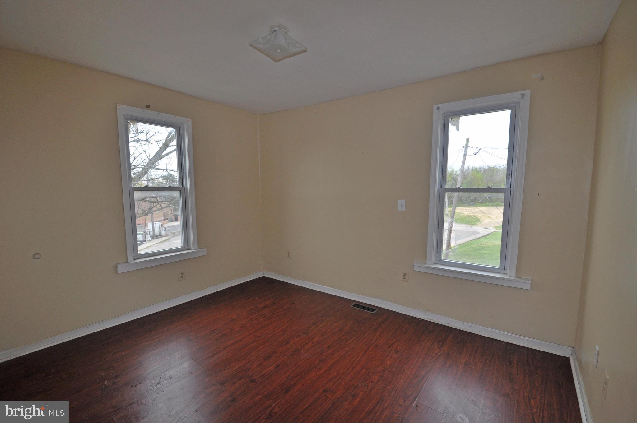 SAINT JOSEPHS - Residential