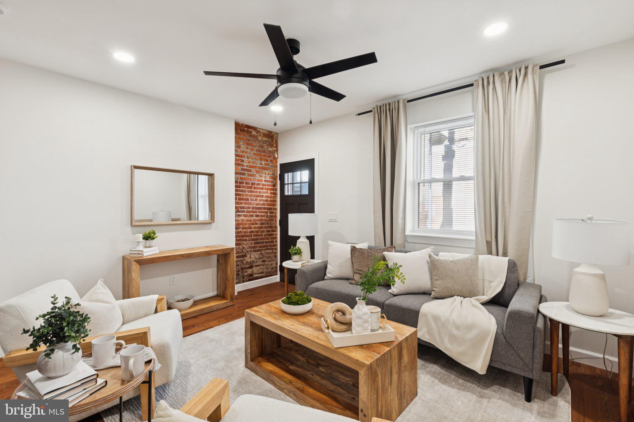 OLDE KENSINGTON - Residential