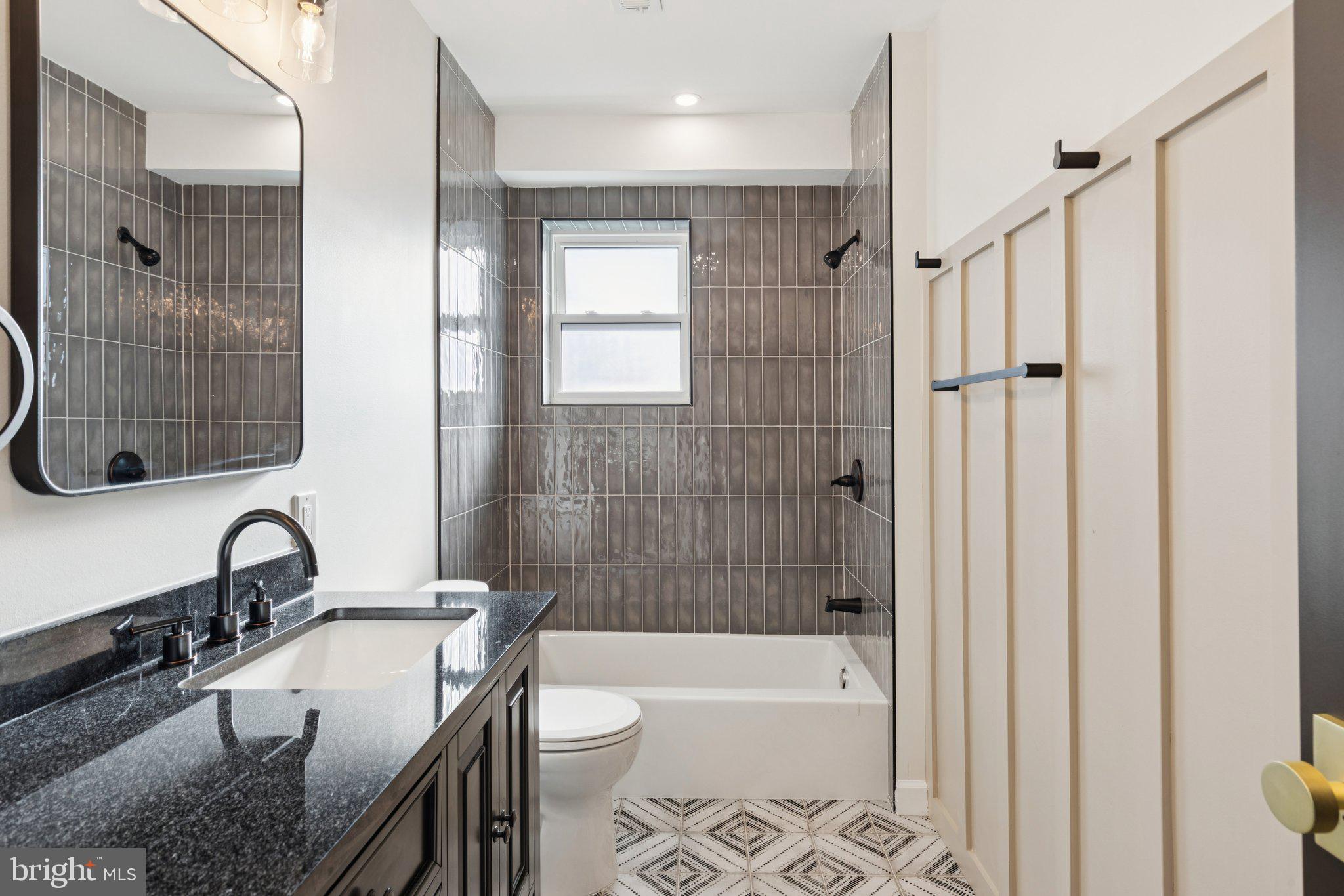 OLDE KENSINGTON - Residential