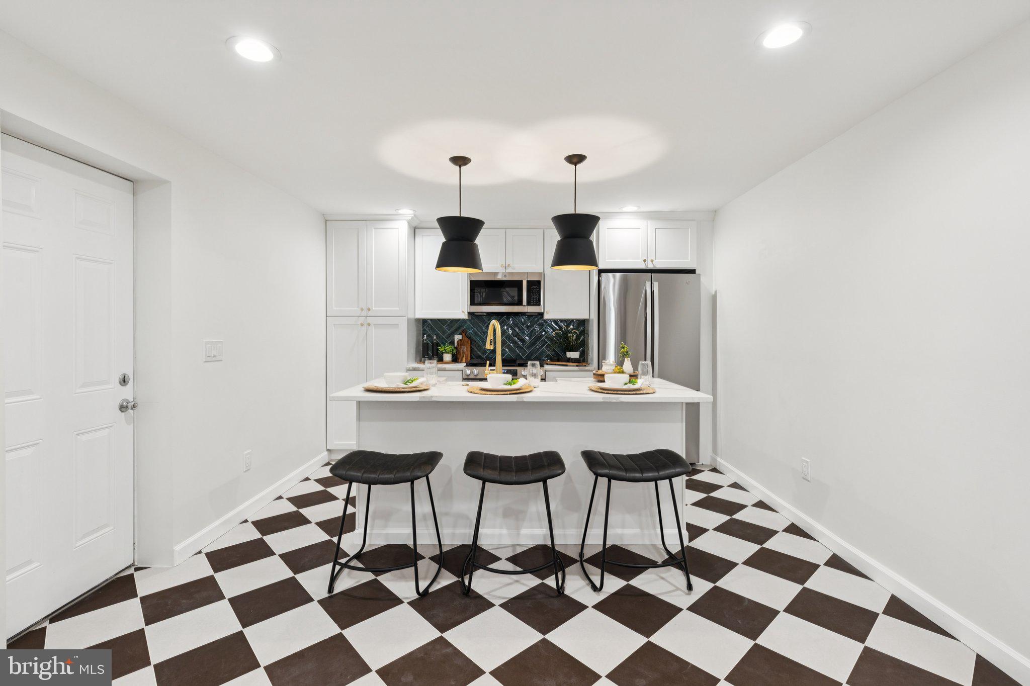 OLDE KENSINGTON - Residential