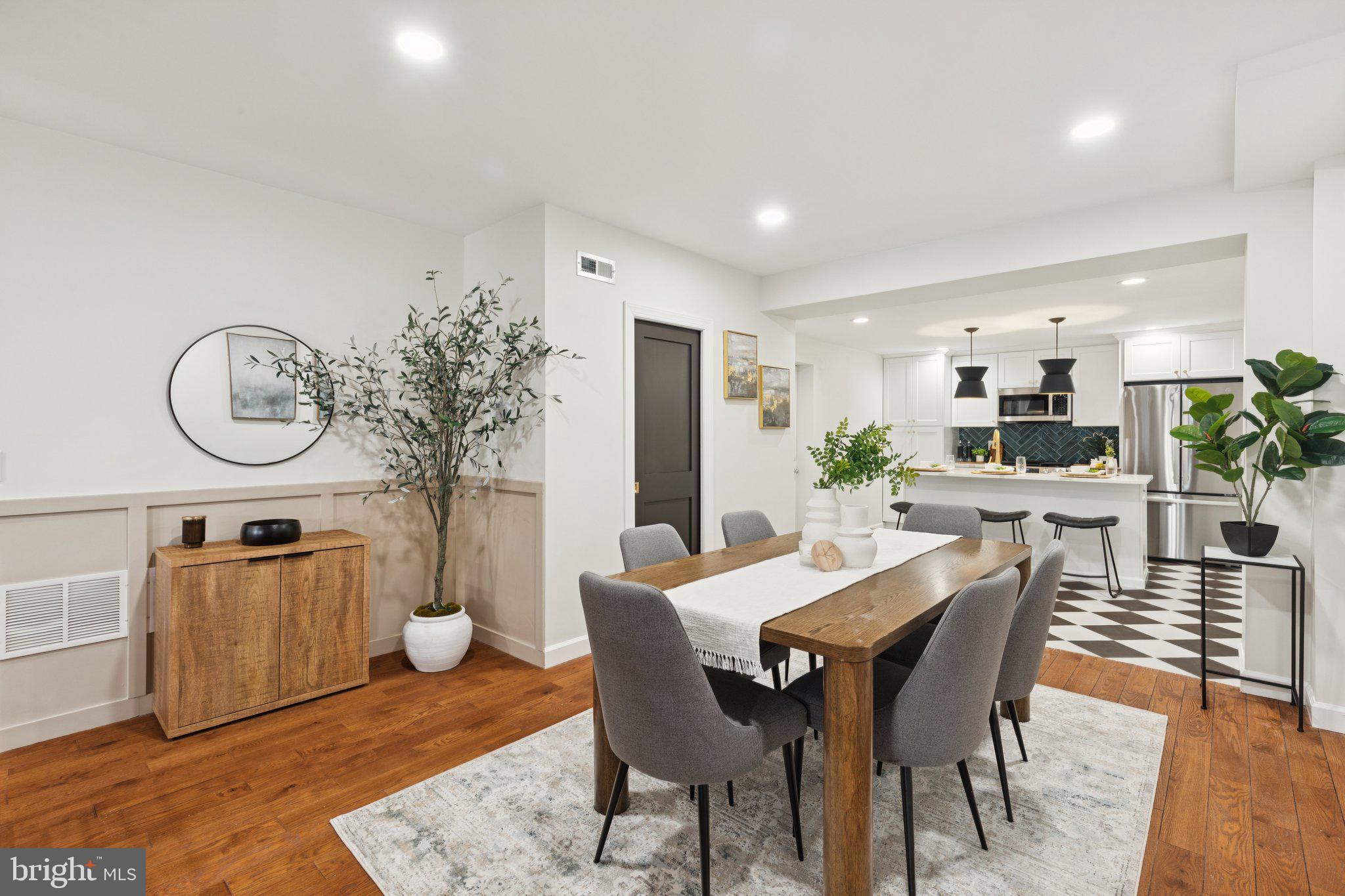 OLDE KENSINGTON - Residential