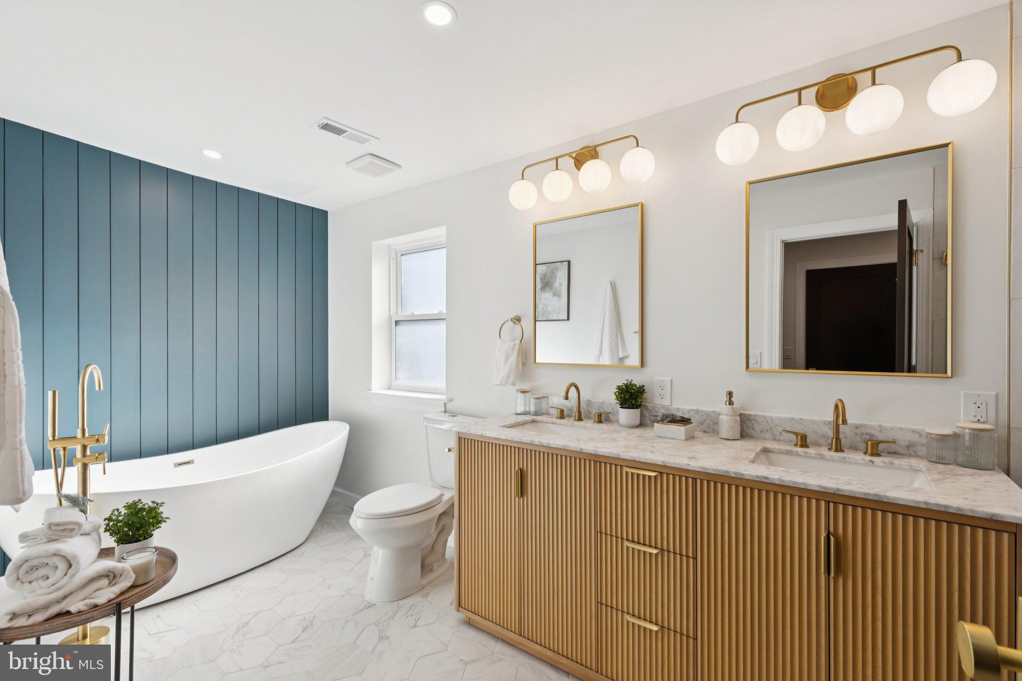 OLDE KENSINGTON - Residential