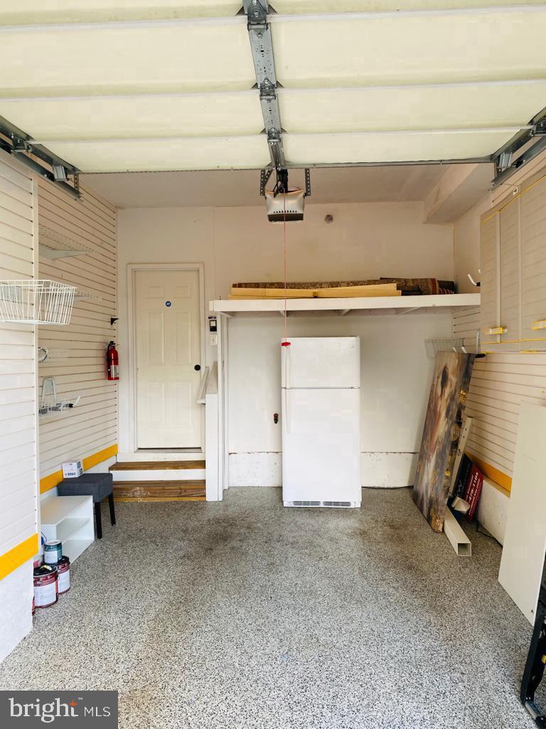 MADISON CRESCENT - Residential Lease