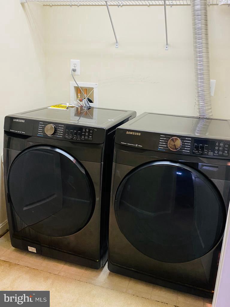 MADISON CRESCENT - Residential Lease