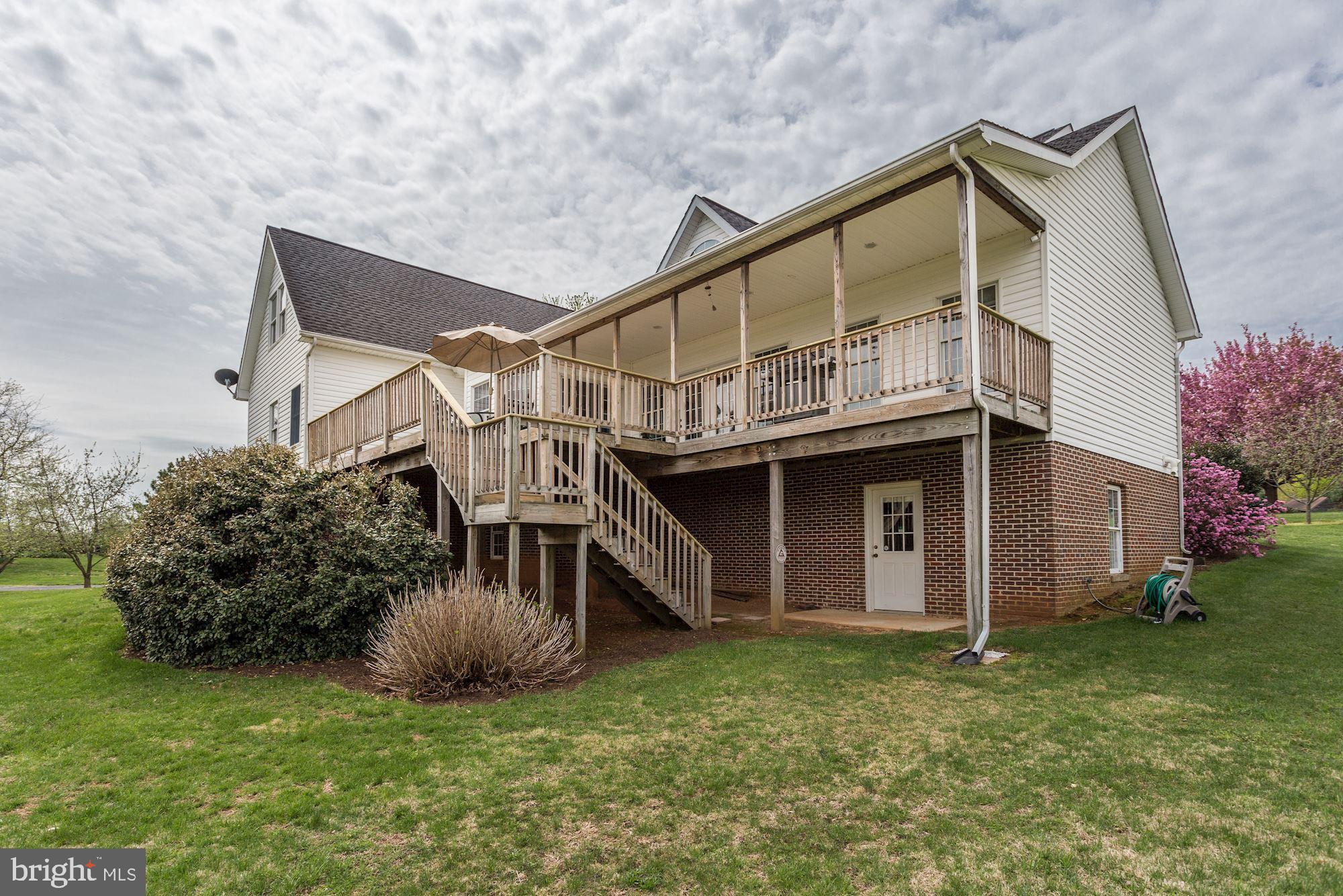 PEMBROKE GROVE - Residential