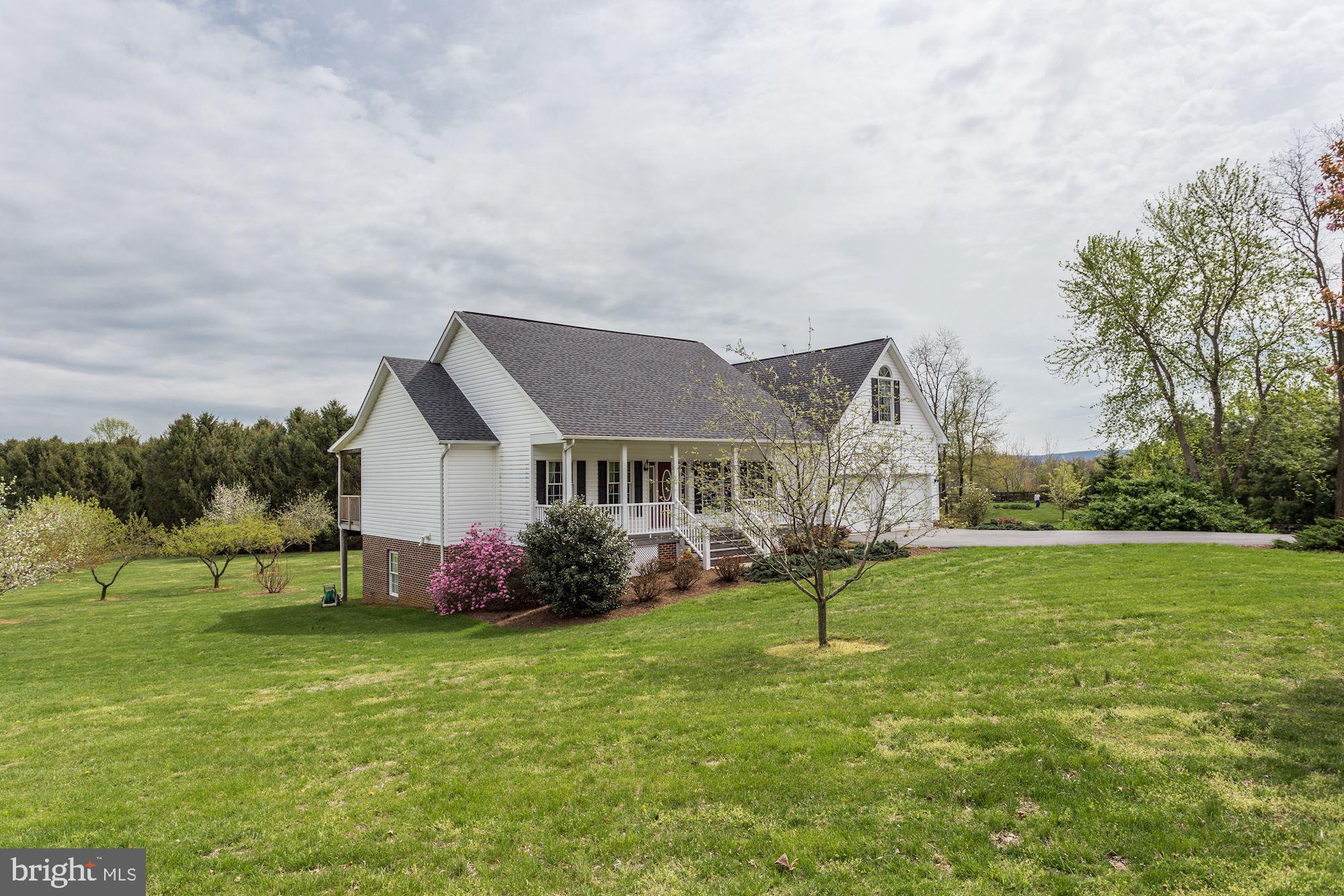 PEMBROKE GROVE - Residential