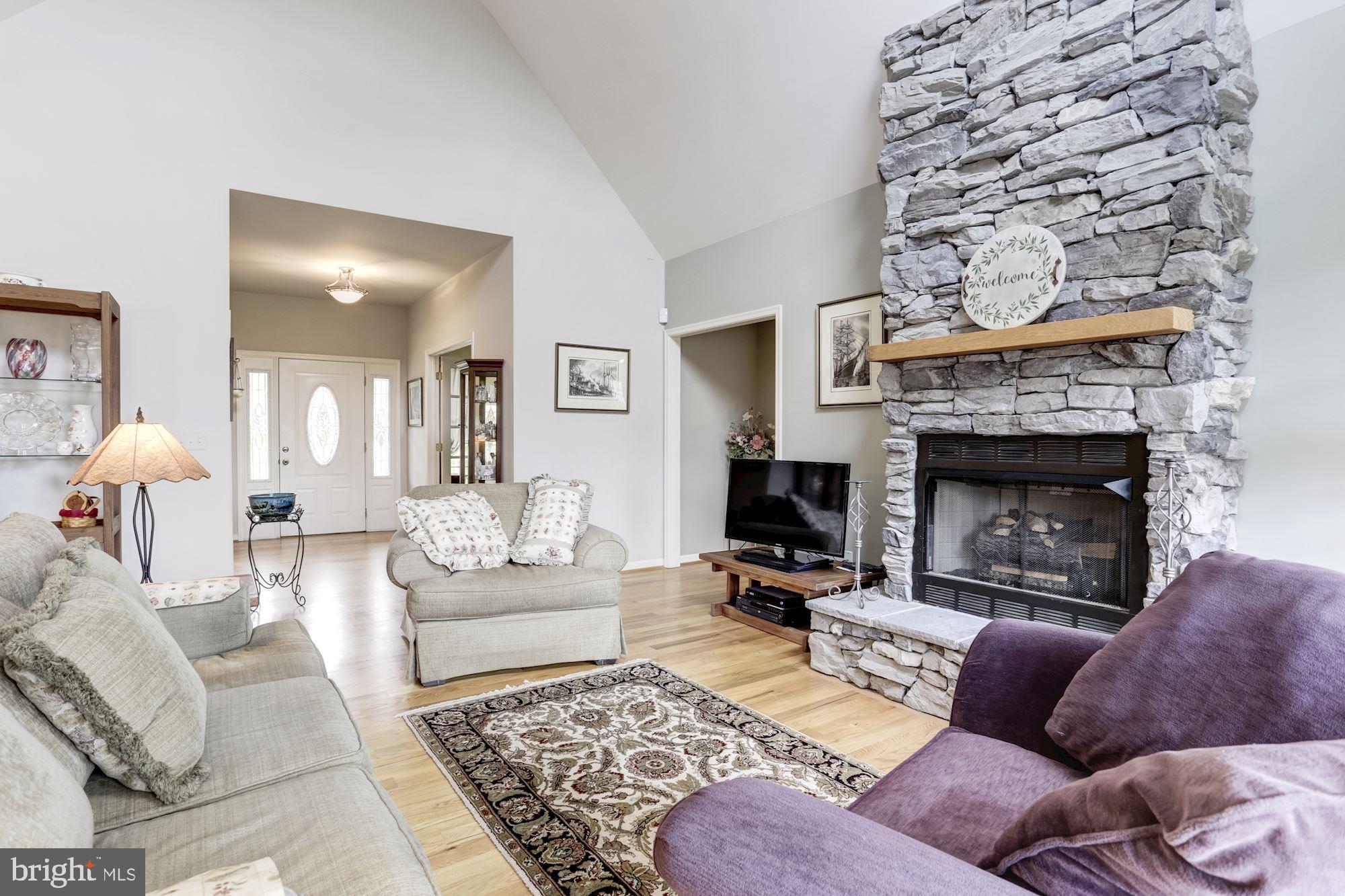 PEMBROKE GROVE - Residential