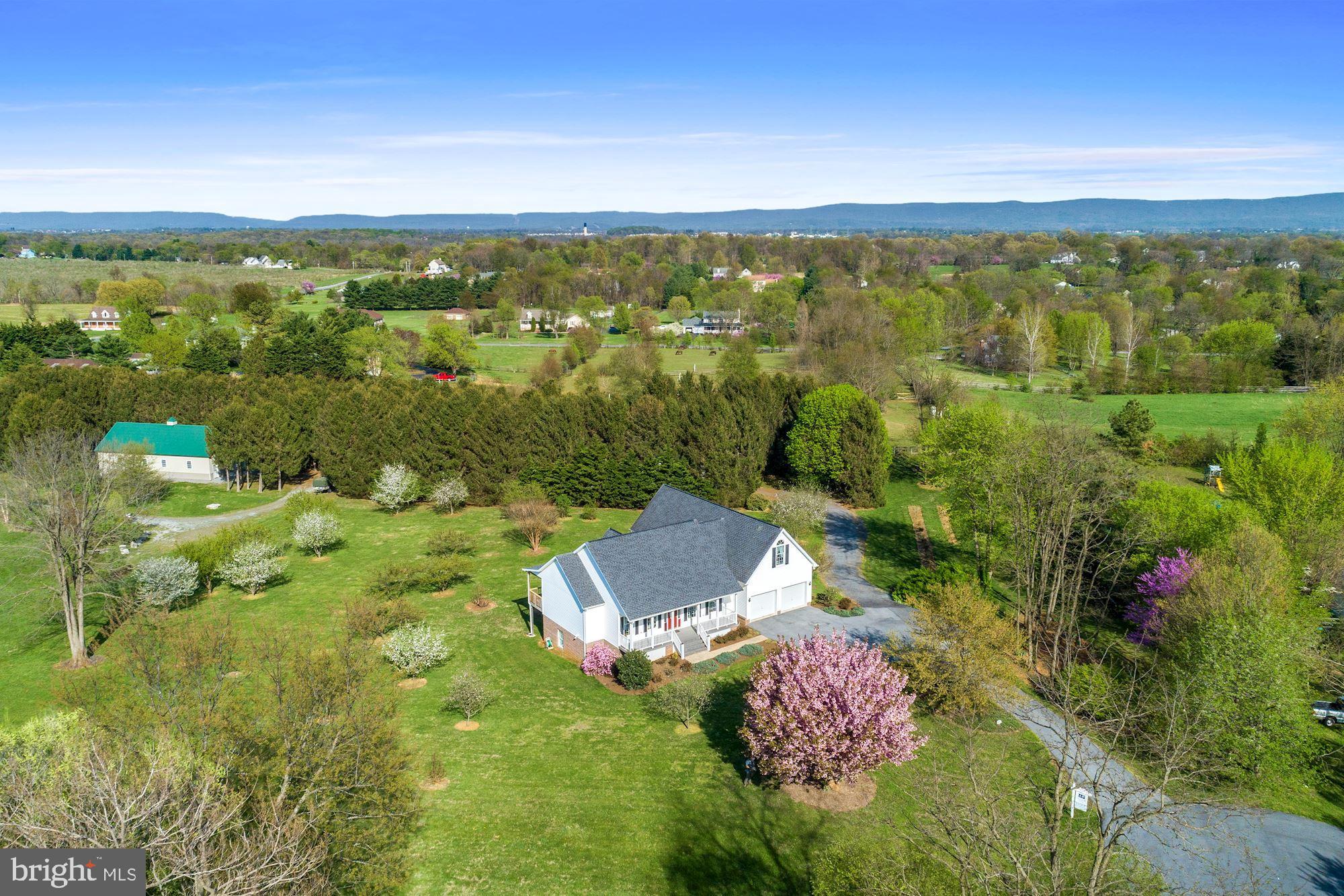 PEMBROKE GROVE - Residential