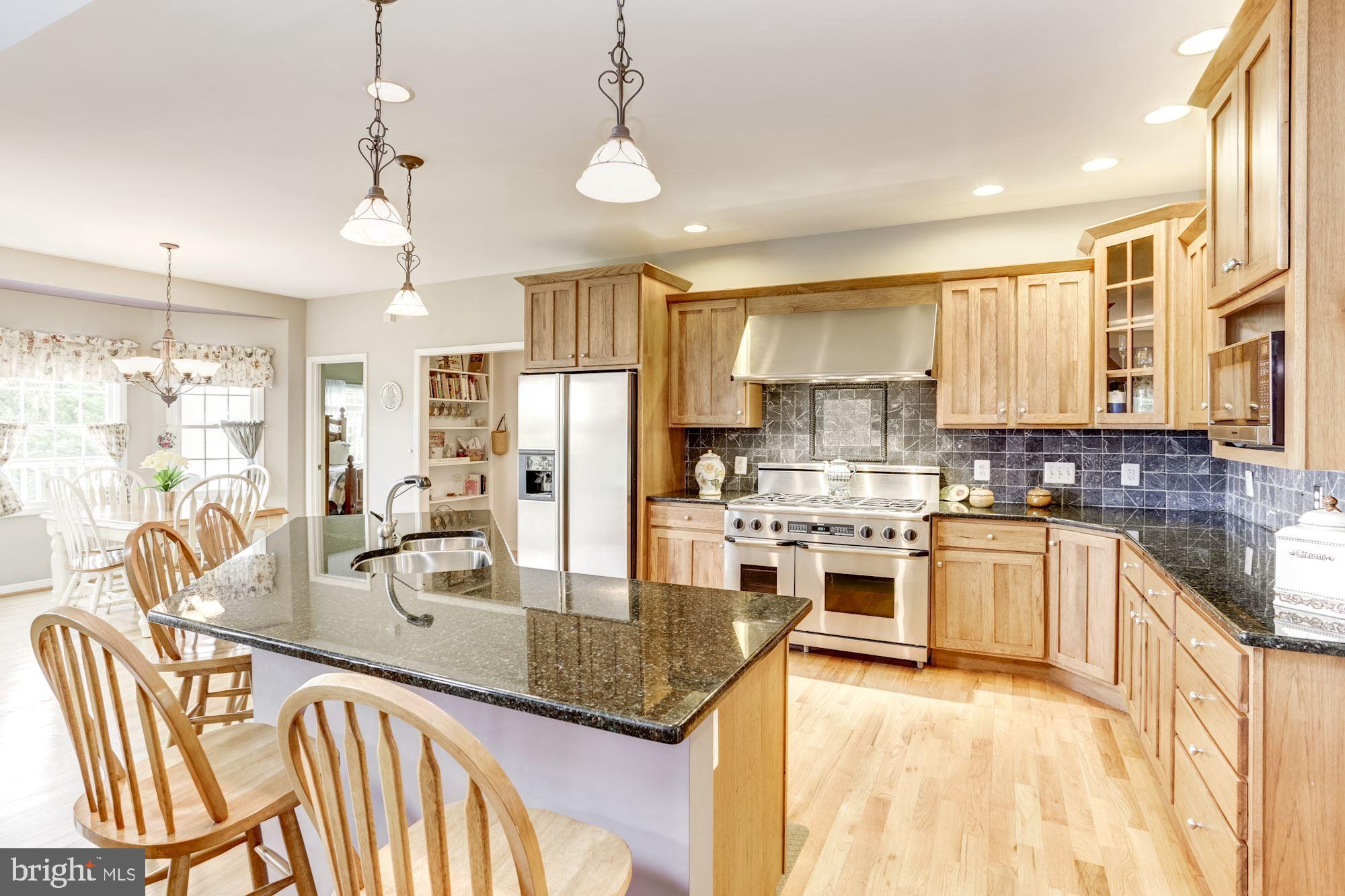 PEMBROKE GROVE - Residential