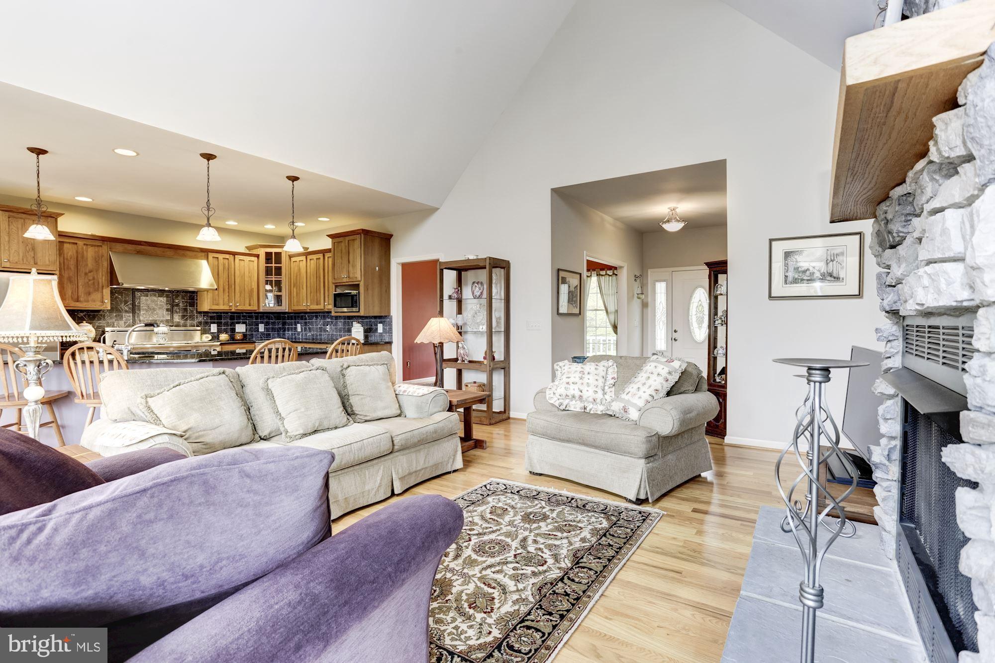 PEMBROKE GROVE - Residential