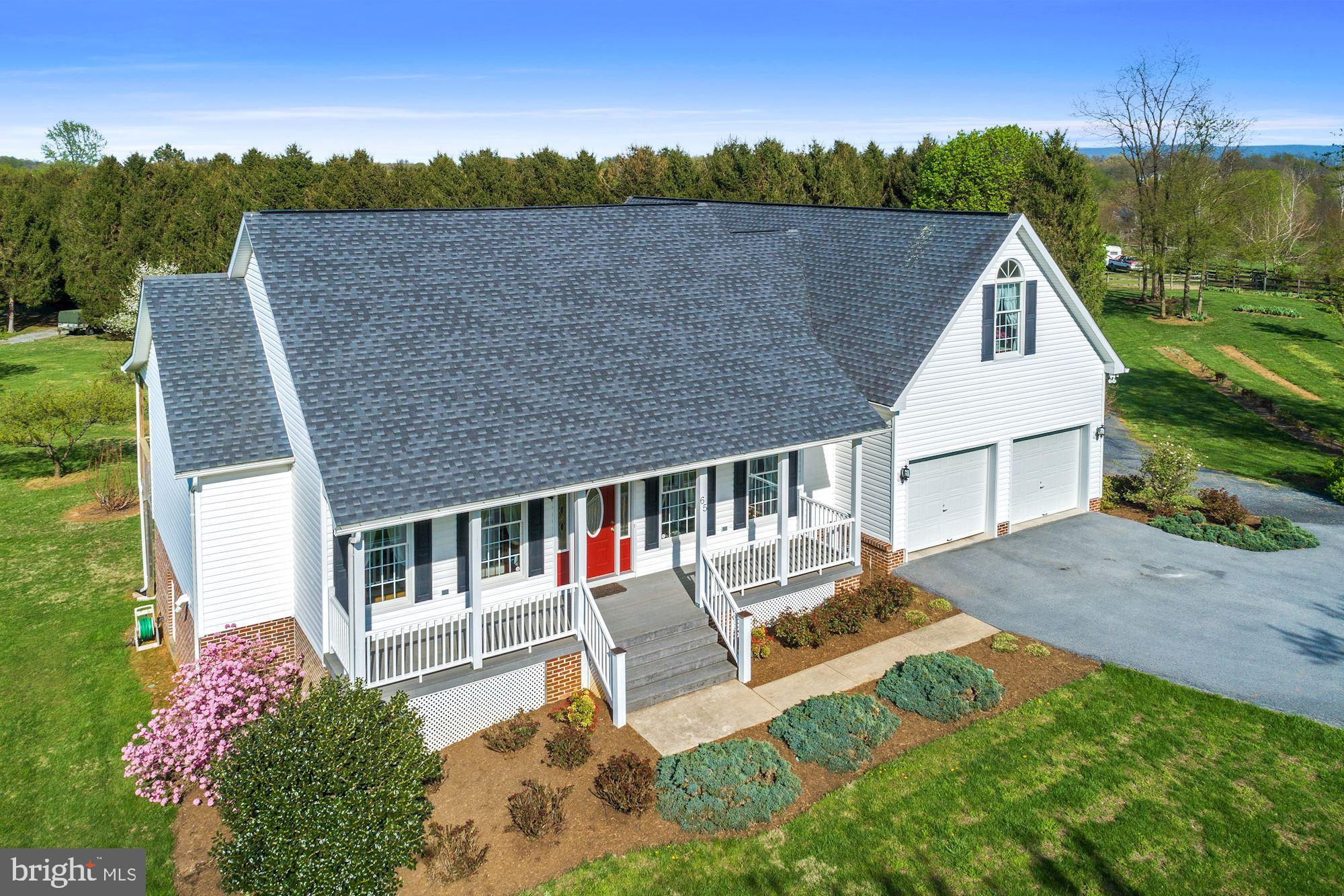 PEMBROKE GROVE - Residential