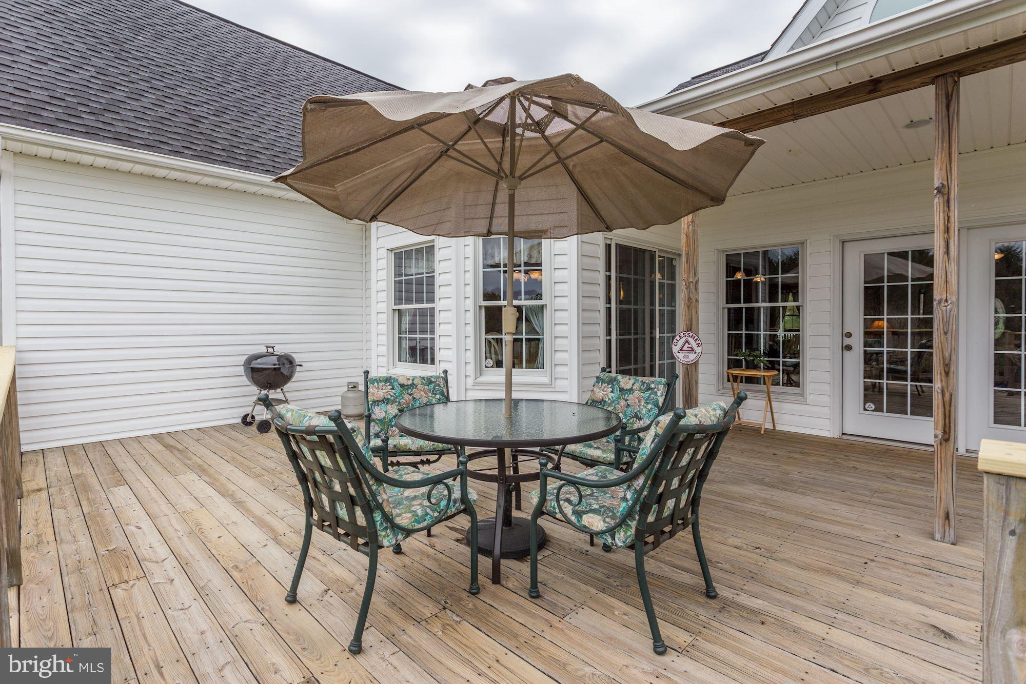 PEMBROKE GROVE - Residential