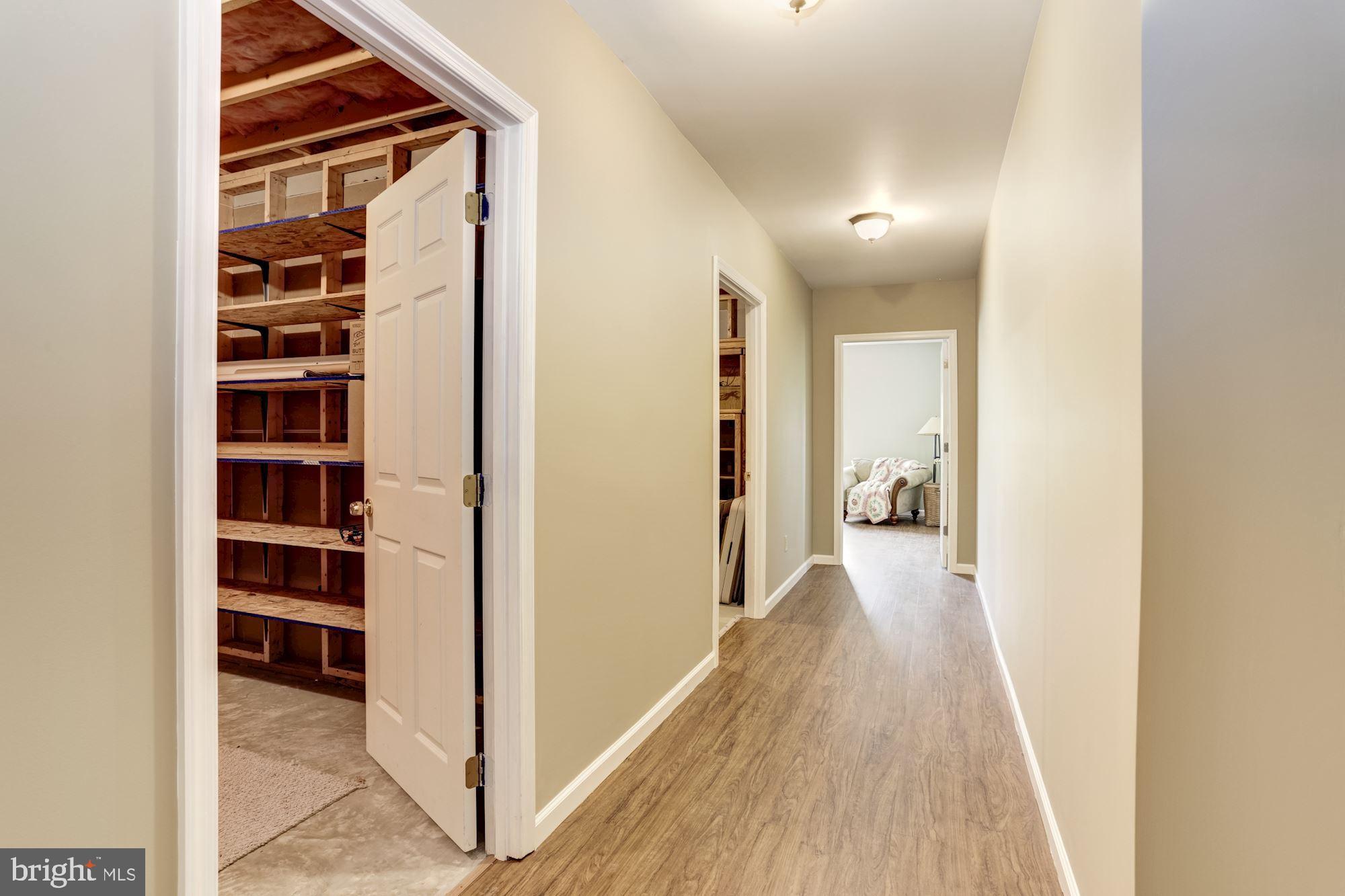 PEMBROKE GROVE - Residential