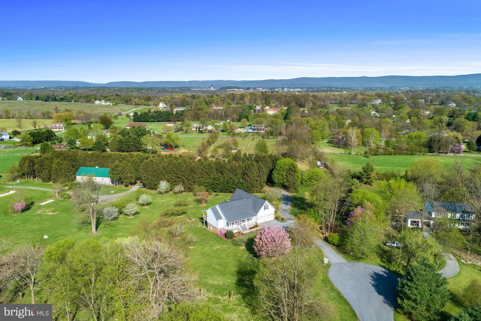 PEMBROKE GROVE - Residential