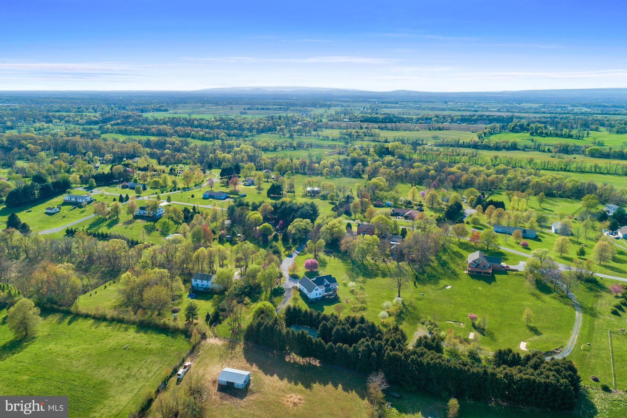 PEMBROKE GROVE - Residential