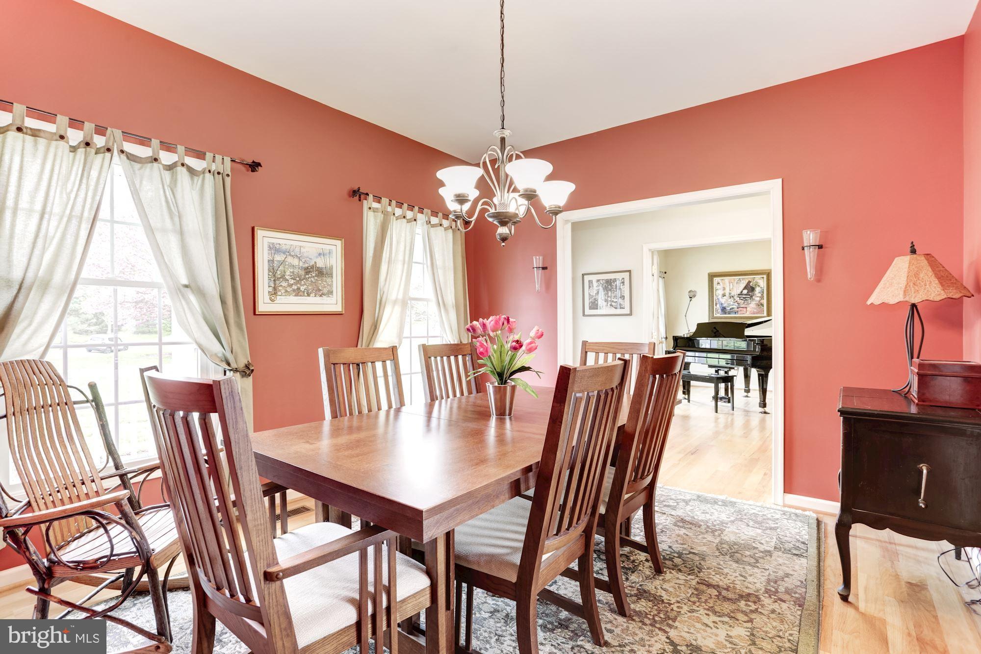 PEMBROKE GROVE - Residential