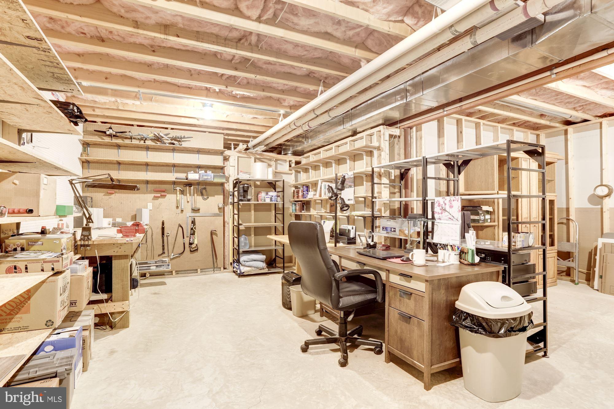 PEMBROKE GROVE - Residential