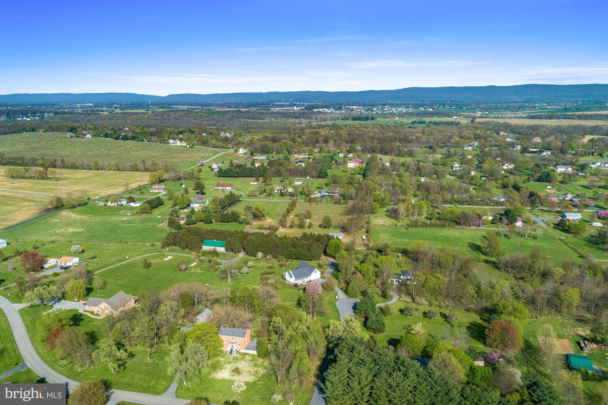 PEMBROKE GROVE - Residential