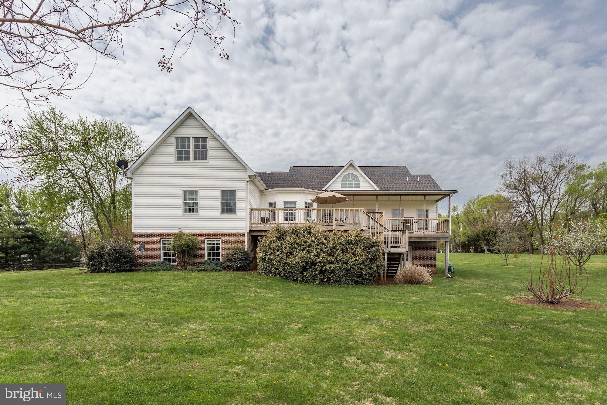 PEMBROKE GROVE - Residential