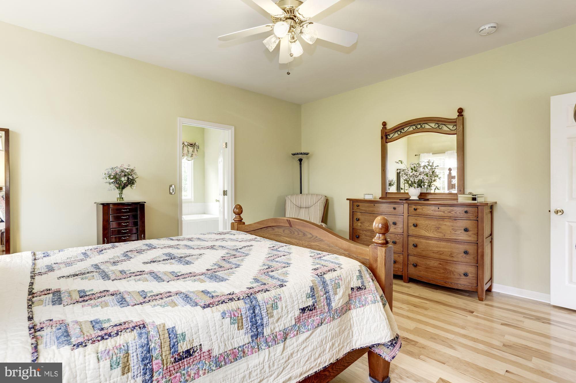 PEMBROKE GROVE - Residential