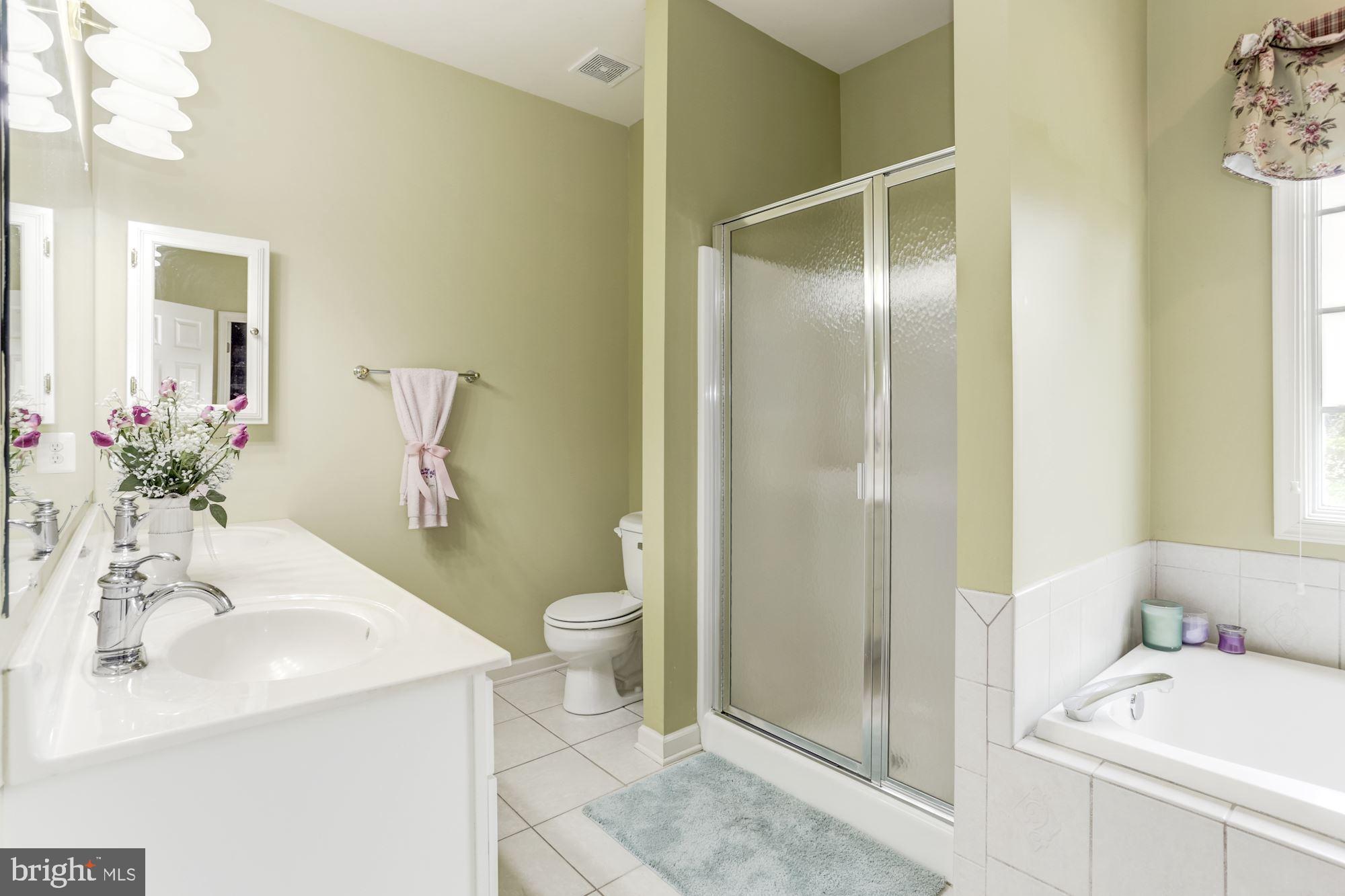 PEMBROKE GROVE - Residential