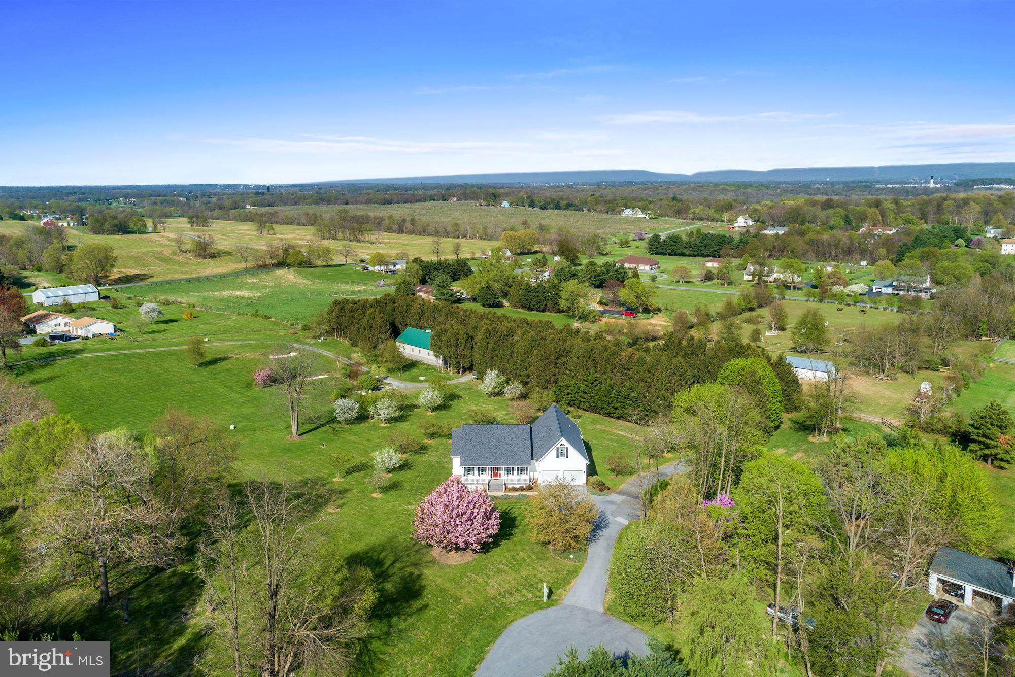 PEMBROKE GROVE - Residential